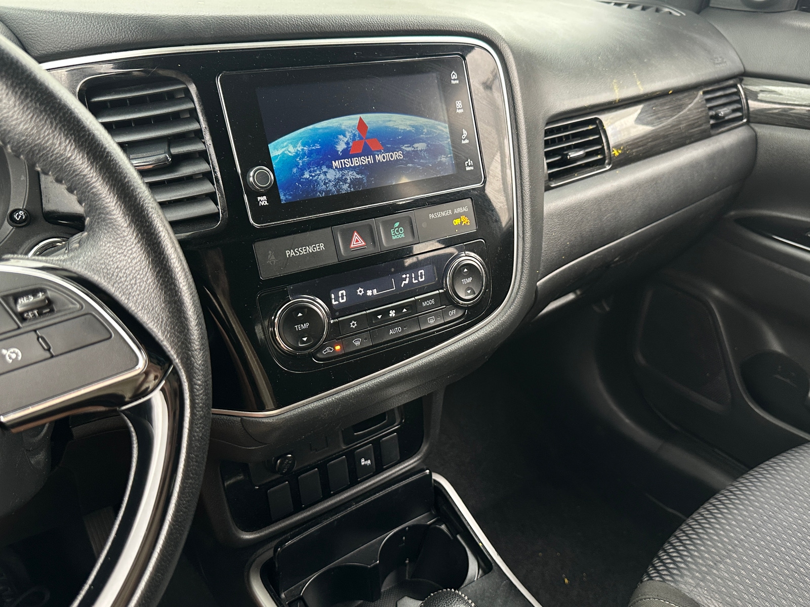 Thumbnail: 2018 Mitsubishi Outlander - 4