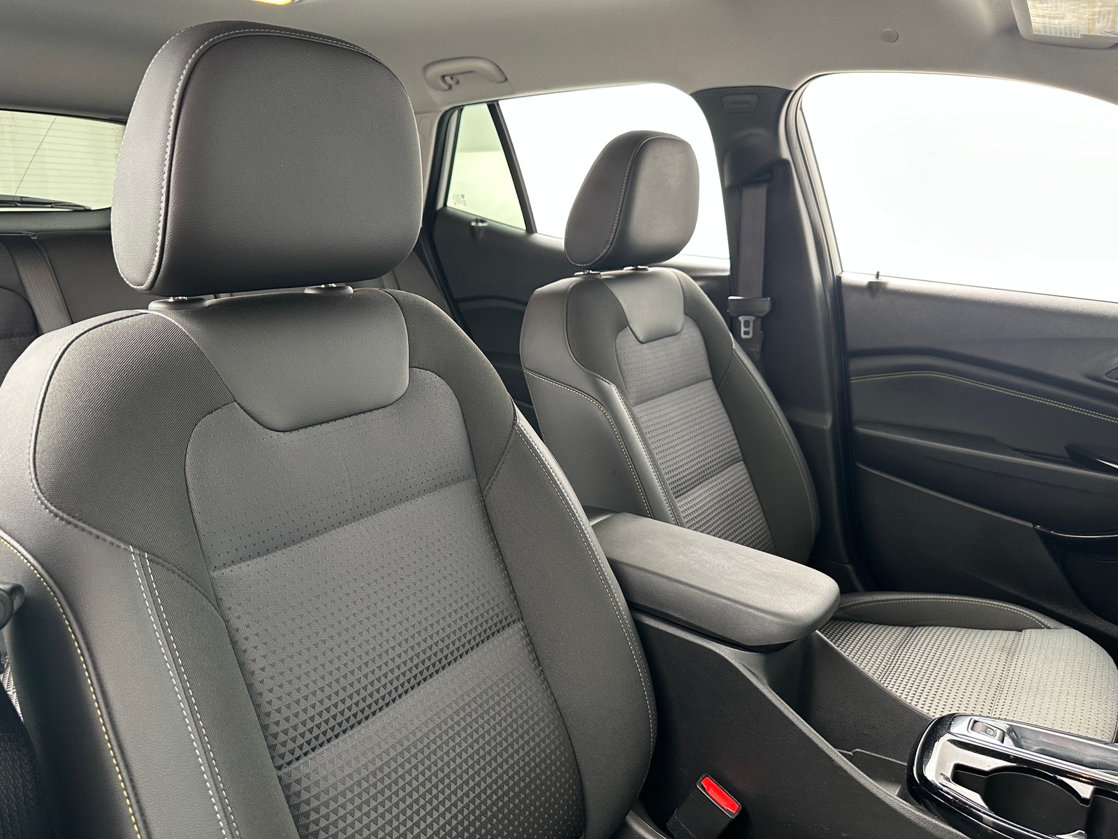 Thumbnail: 2025 Chevrolet Trax - 2