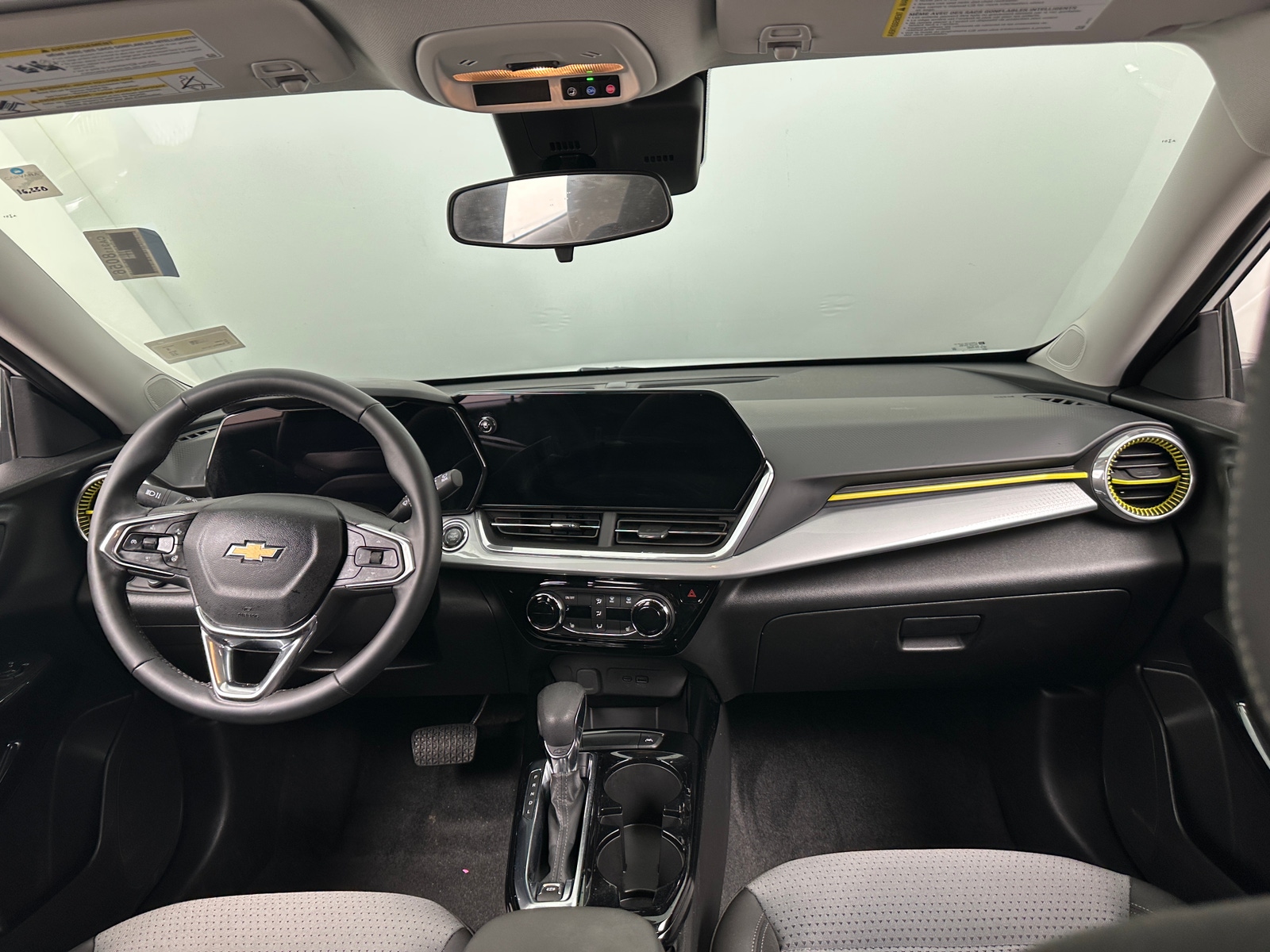 Thumbnail: 2025 Chevrolet Trax - 3