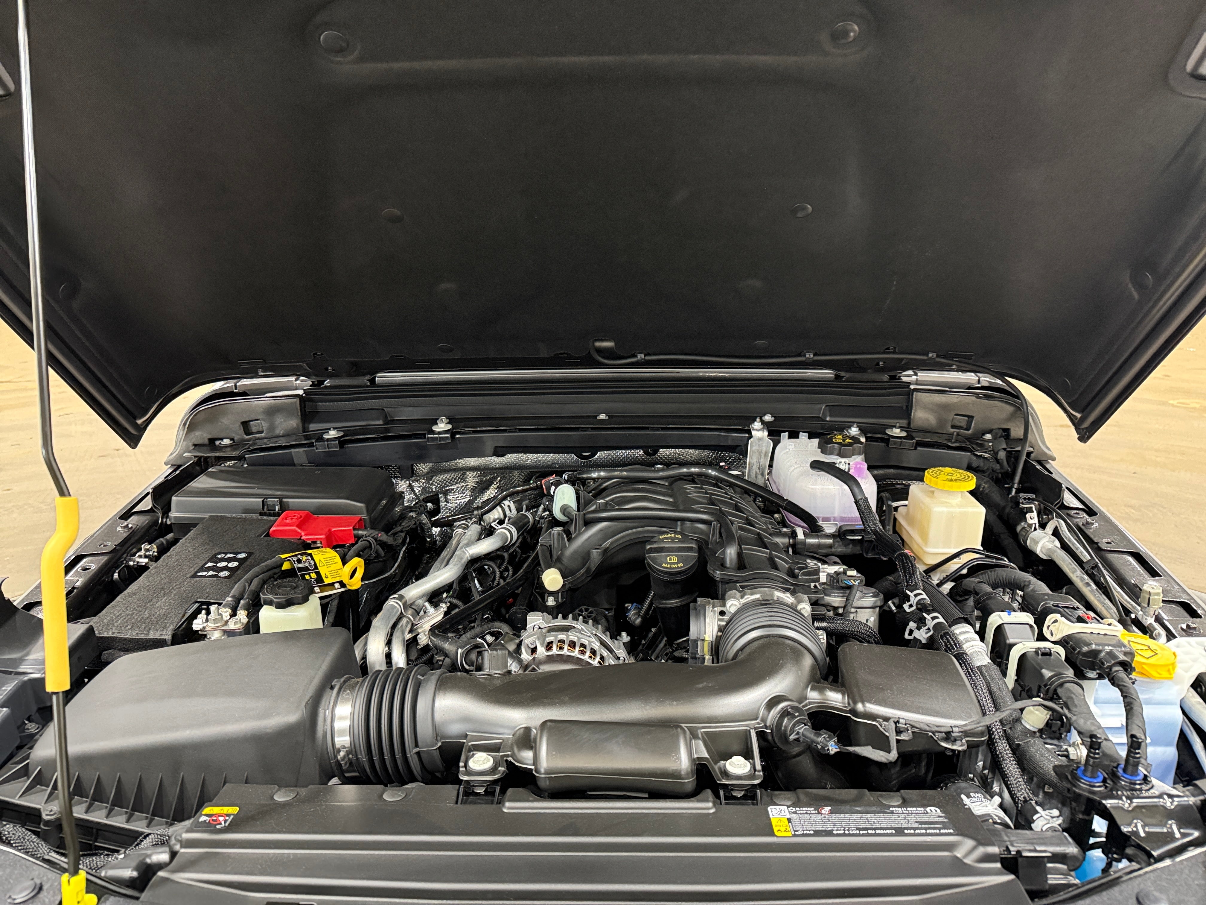 2026 Jeep Gladiator Sahara Auto's photo