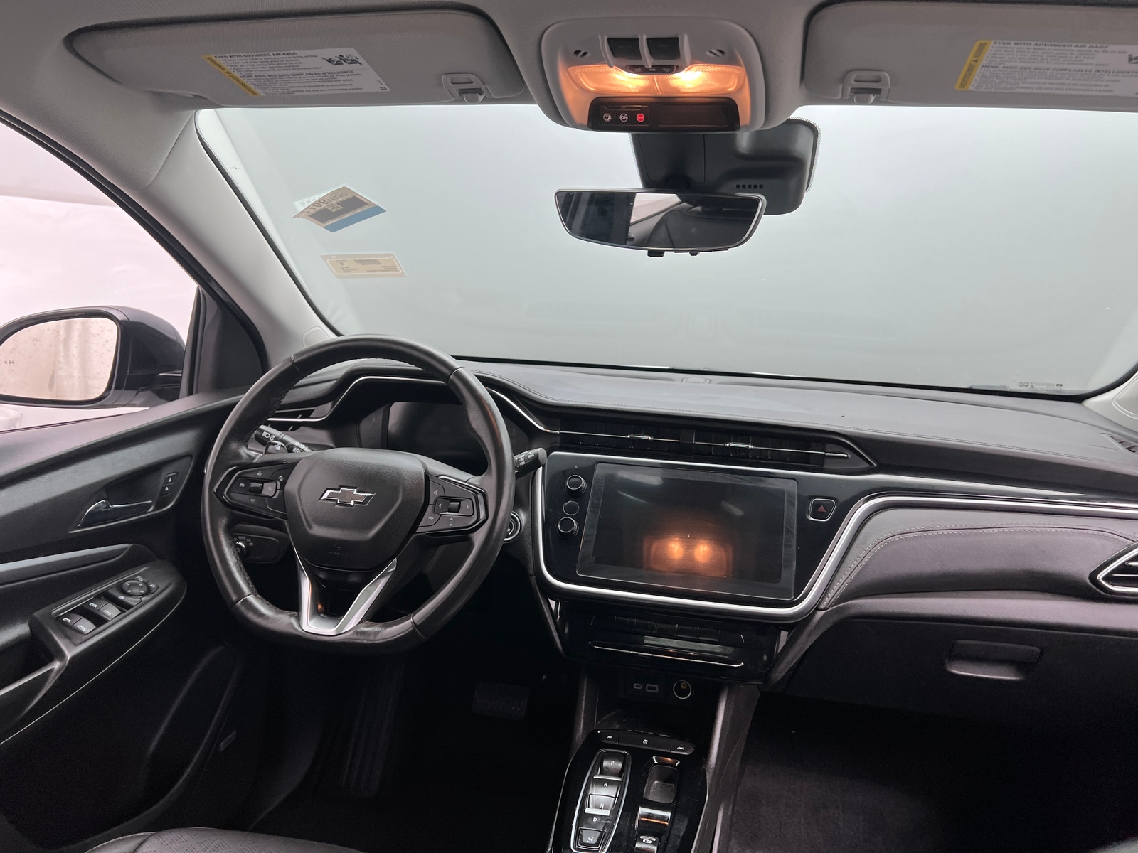 Thumbnail: 2023 Chevrolet Bolt EUV - 2