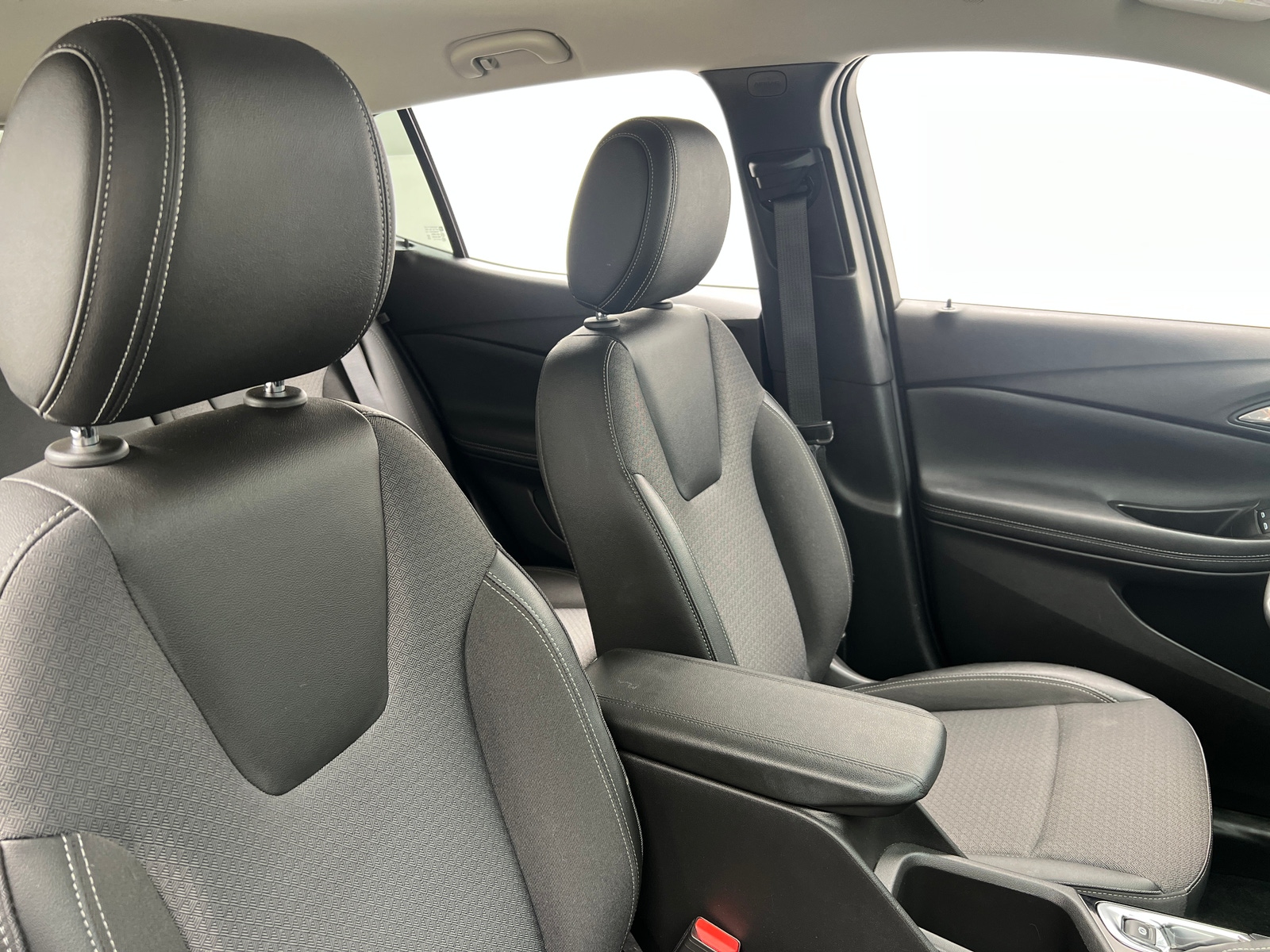 Thumbnail: 2025 Buick Encore GX - 2