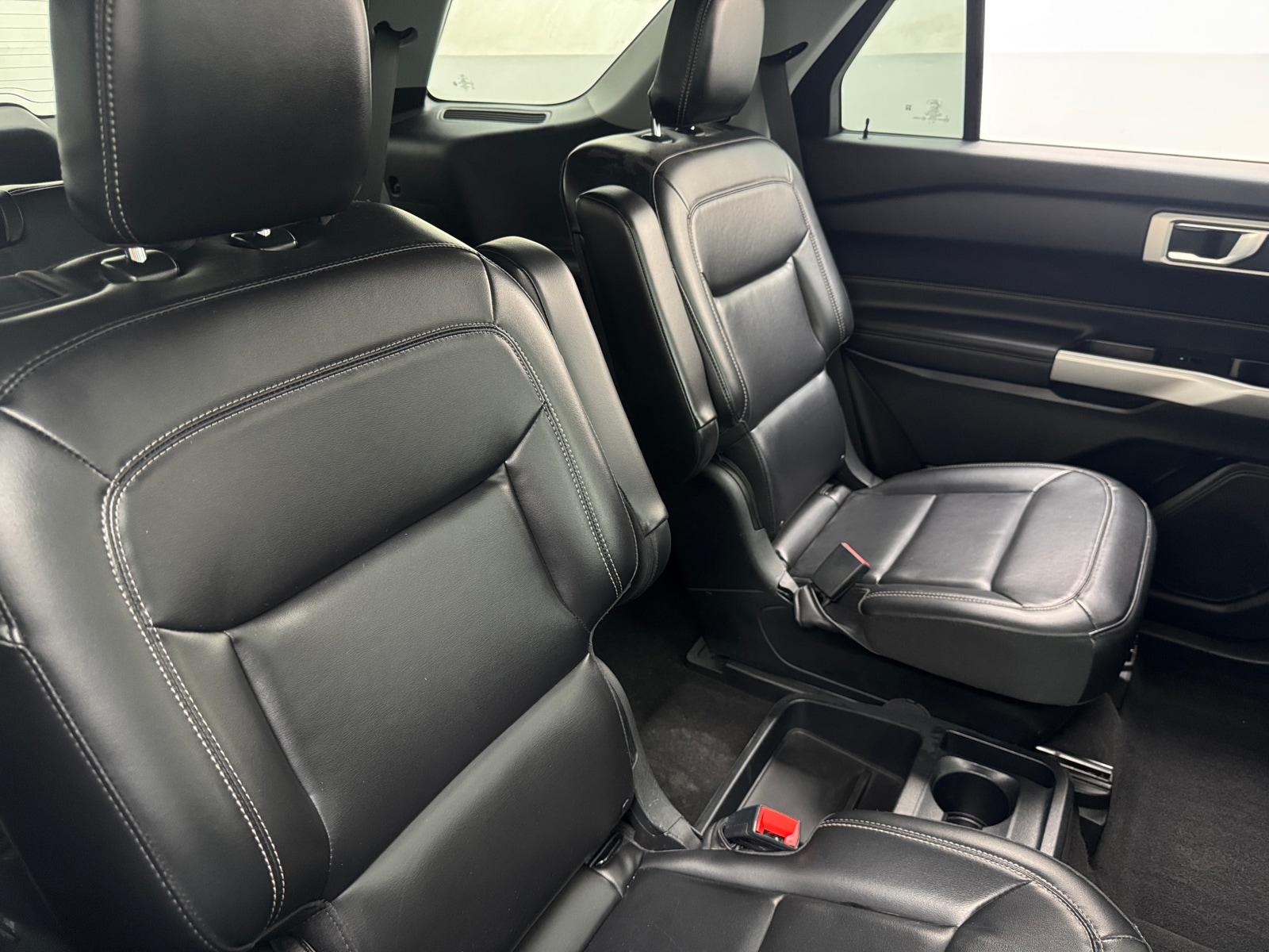 Thumbnail: 2021 Ford Explorer - 6