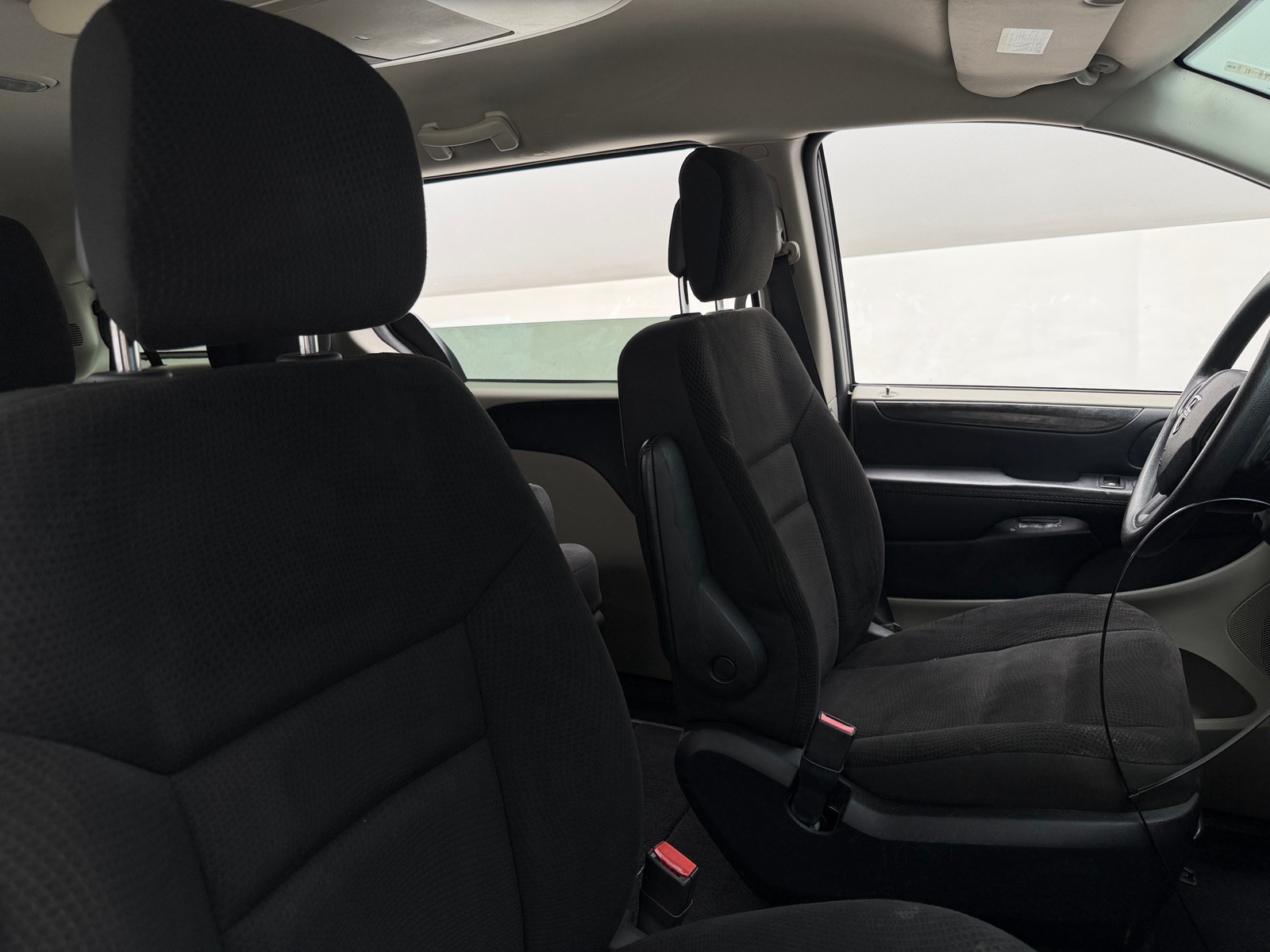 Thumbnail: 2018 Dodge Grand Caravan - 2