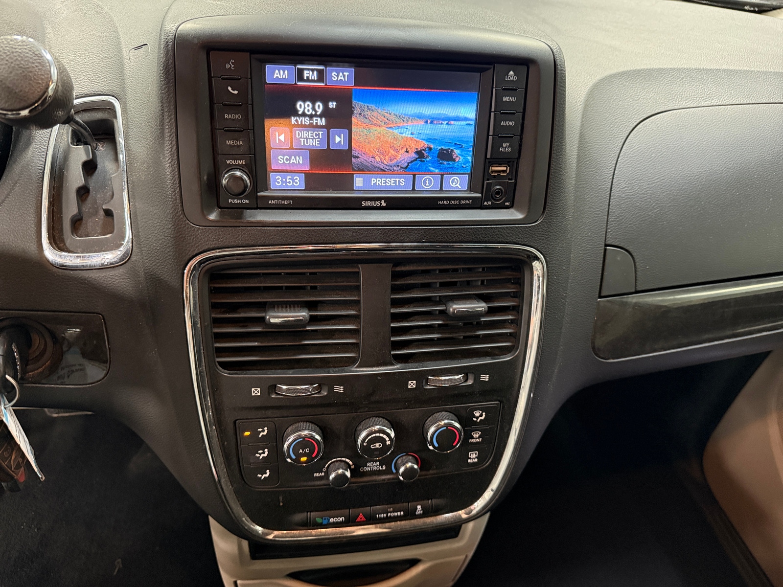 Thumbnail: 2018 Dodge Grand Caravan - 4