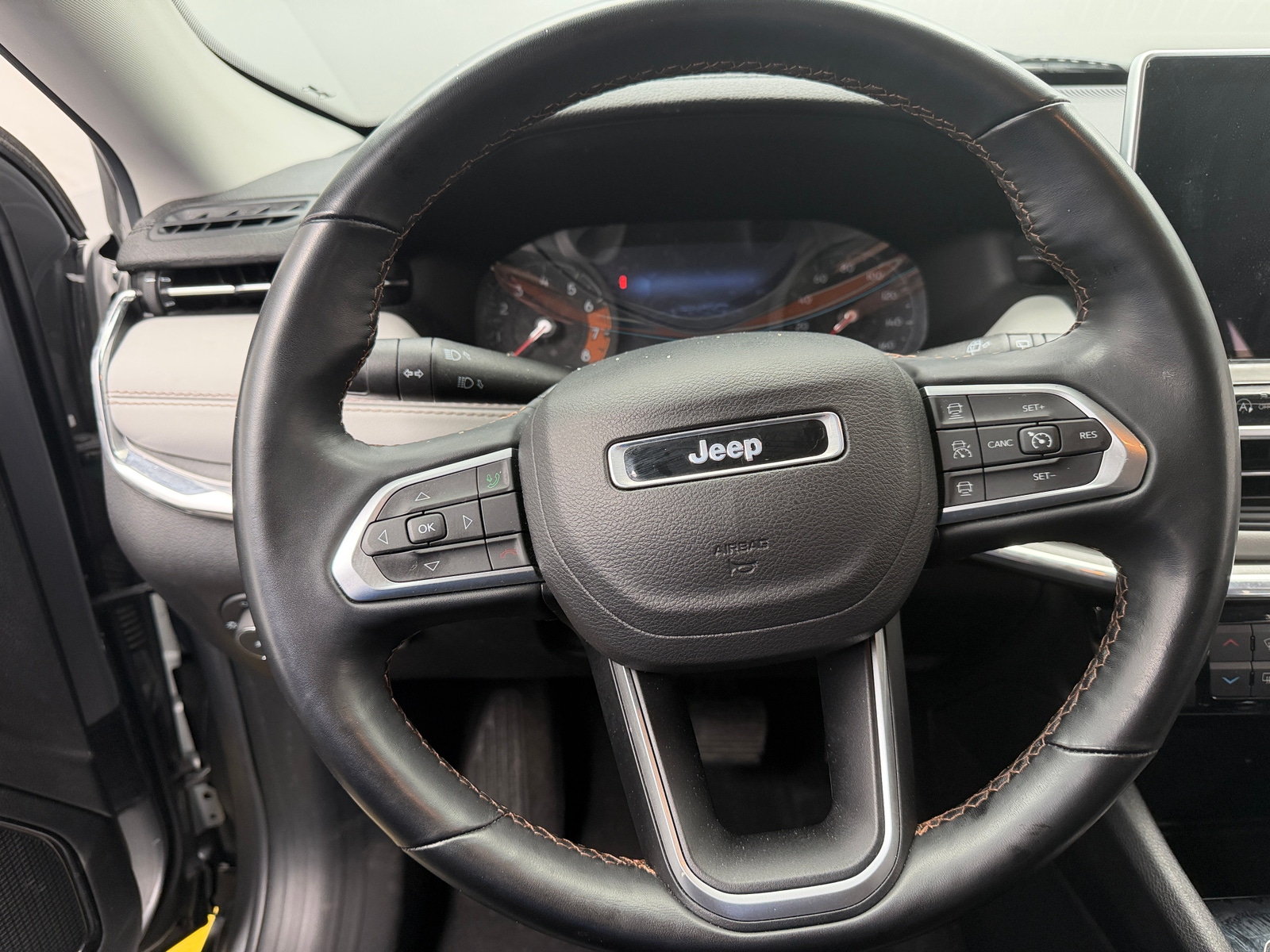 Thumbnail: 2022 Jeep Compass - 4
