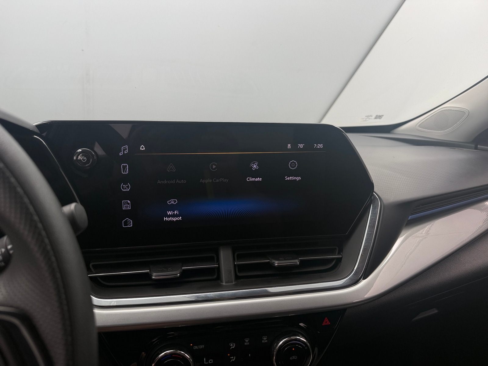 Thumbnail: 2025 Chevrolet Trax - 4