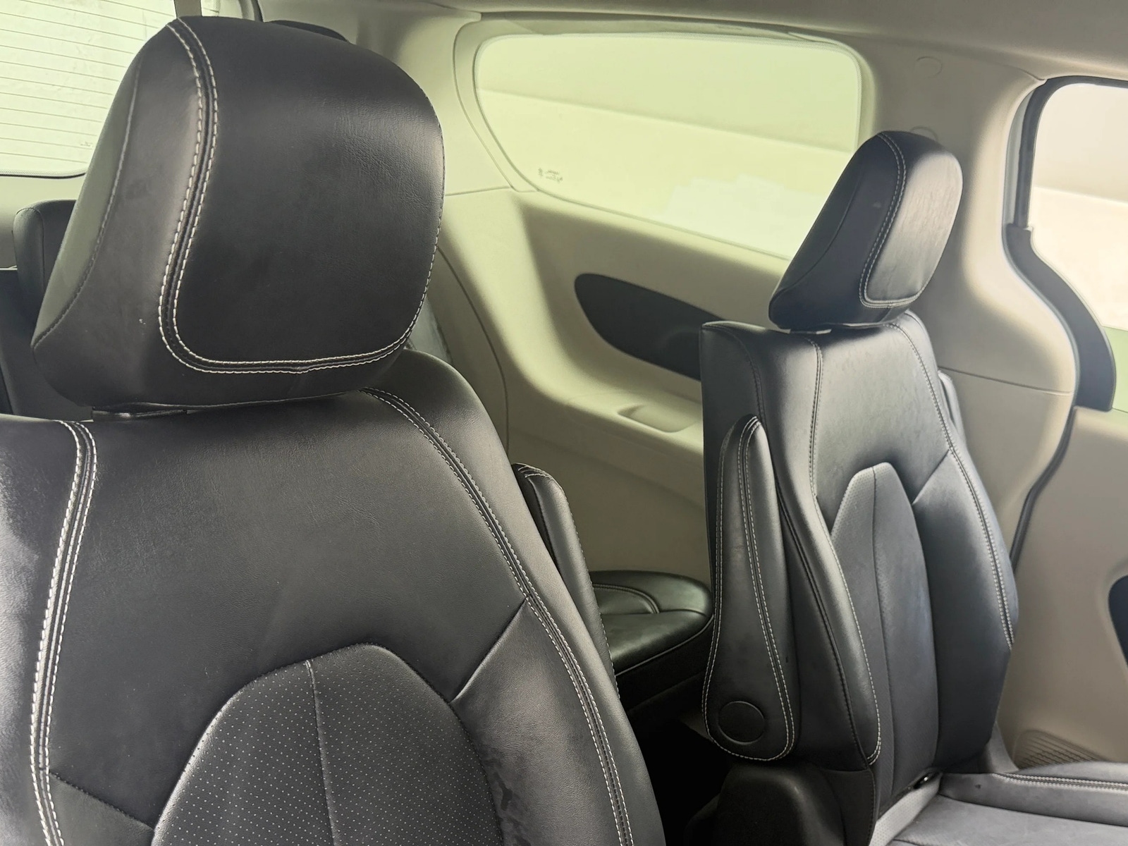 Thumbnail: 2024 Chrysler Pacifica - 5