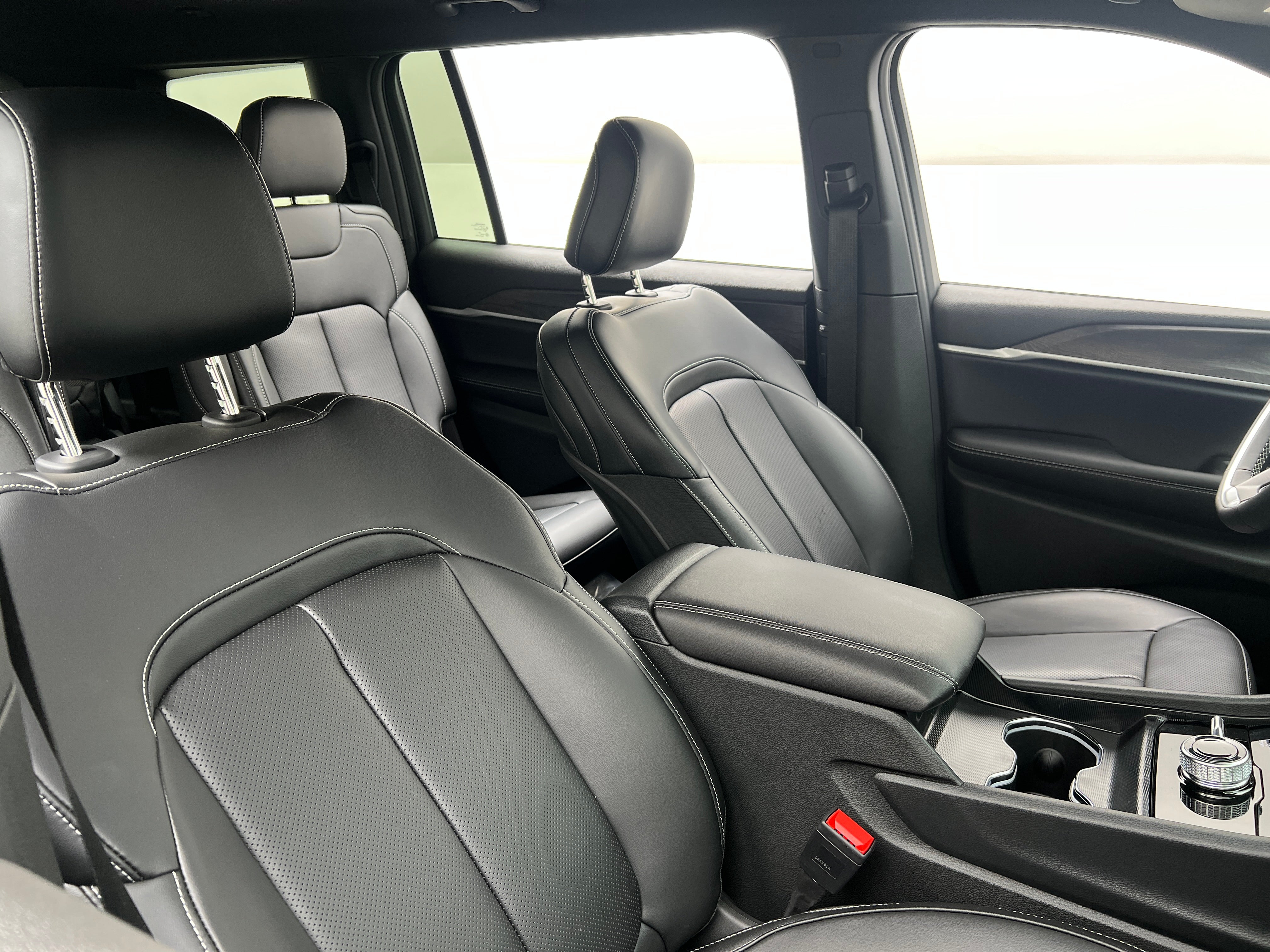 2026 Jeep Grand Cherokee L Limited 4x4's photo