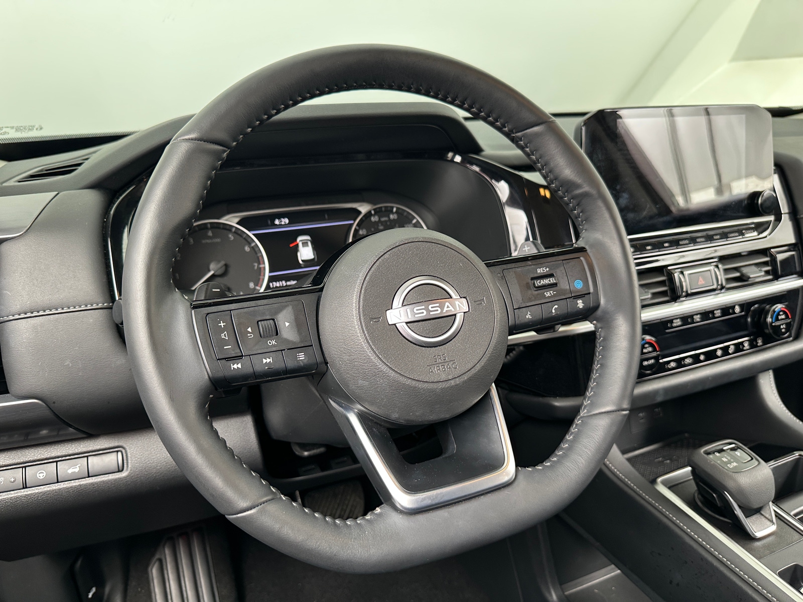 Thumbnail: 2025 Nissan Pathfinder - 4