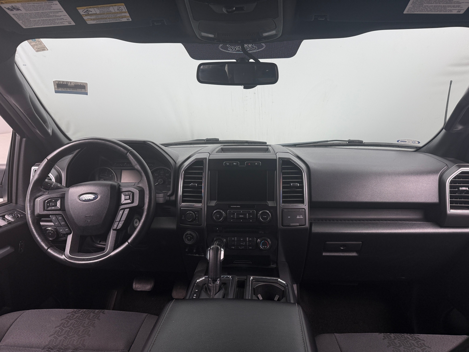 Thumbnail: 2018 Ford Econoline - 3