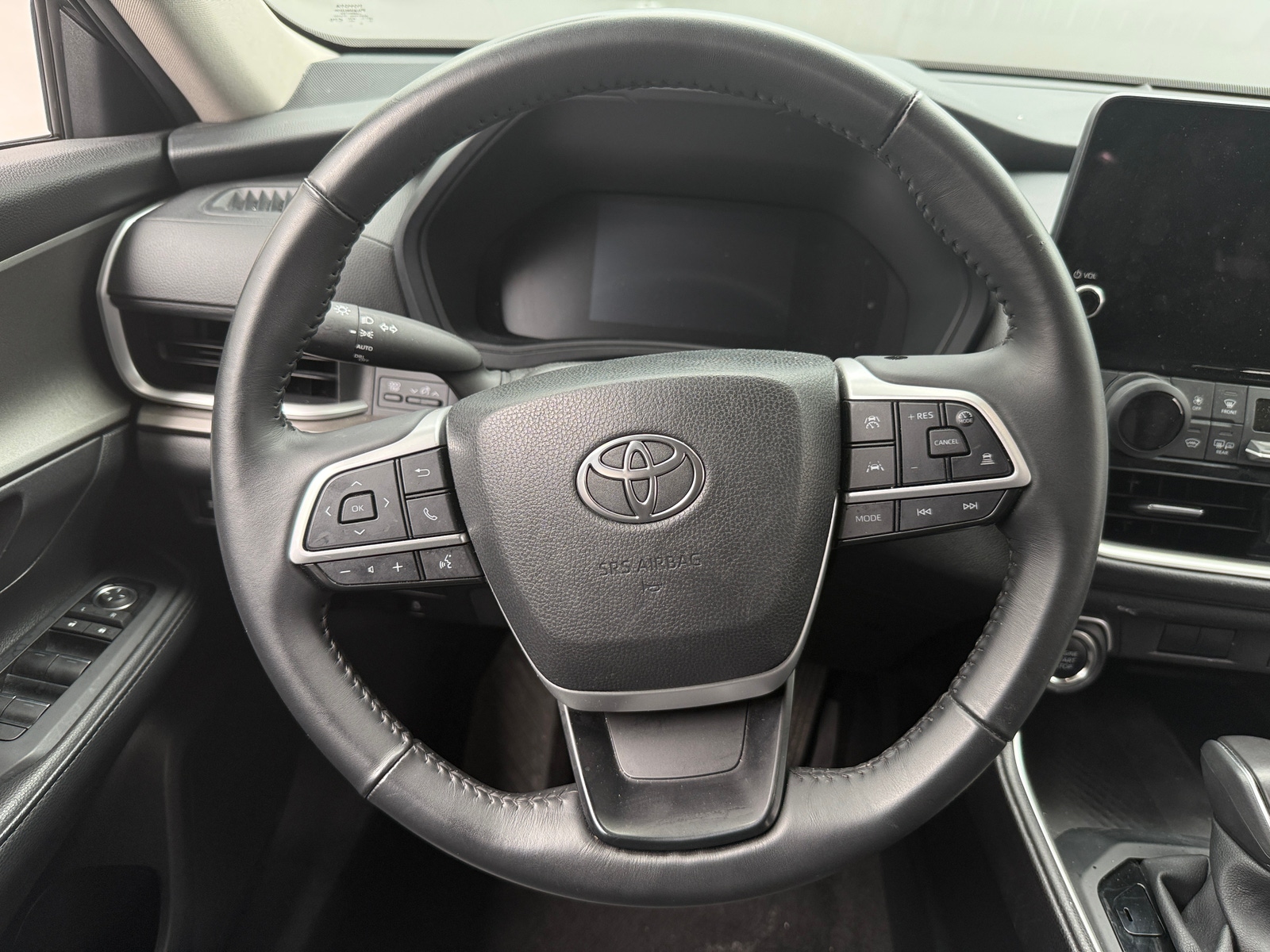 Thumbnail: 2025 Toyota Grand Highlander - 4