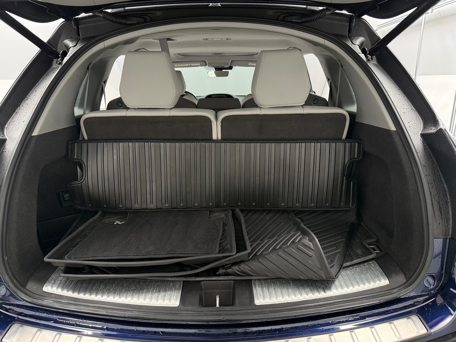 Thumbnail: 2017 Acura MDX - 6