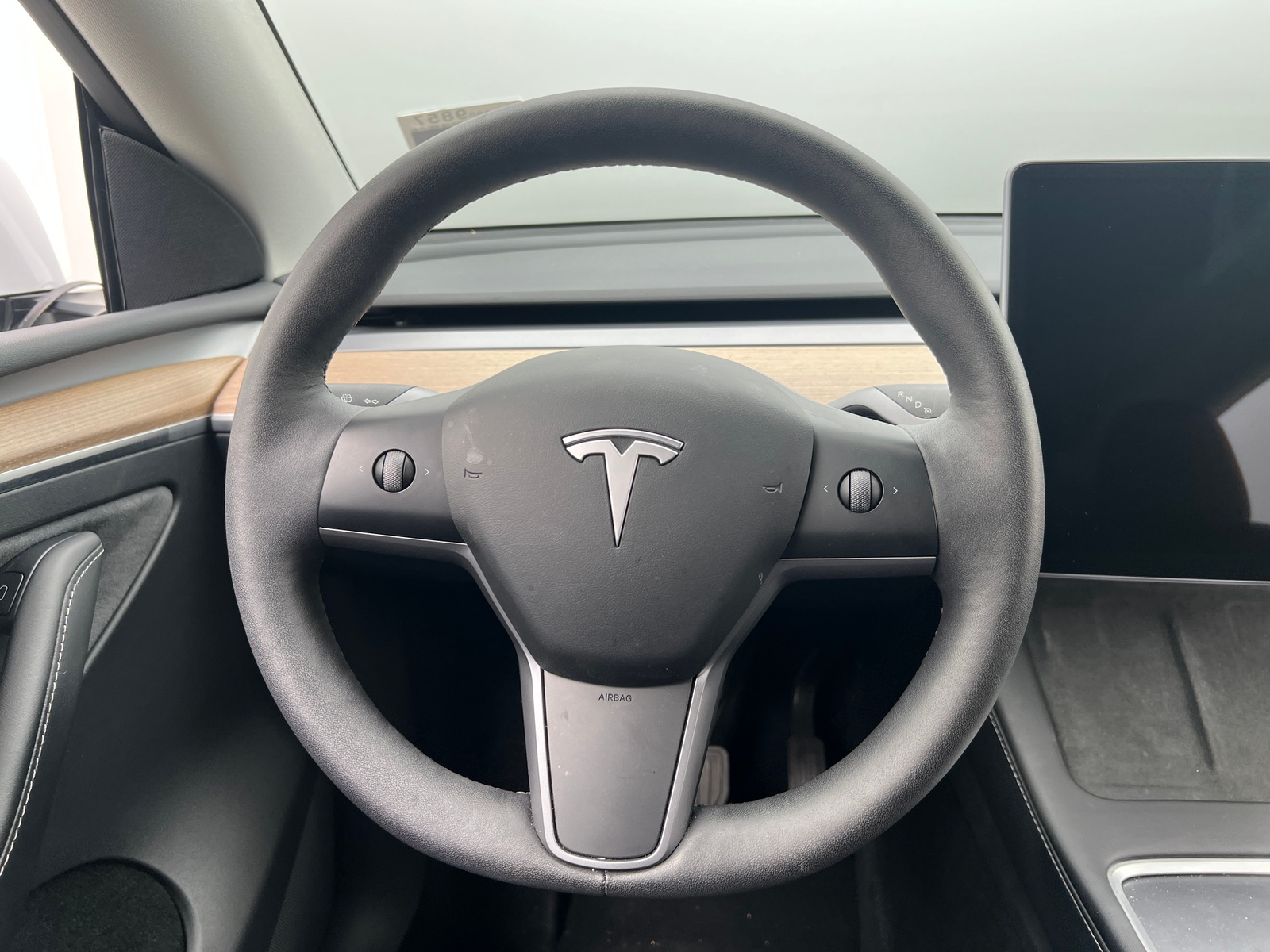 Thumbnail: 2022 Tesla Model Y - 4