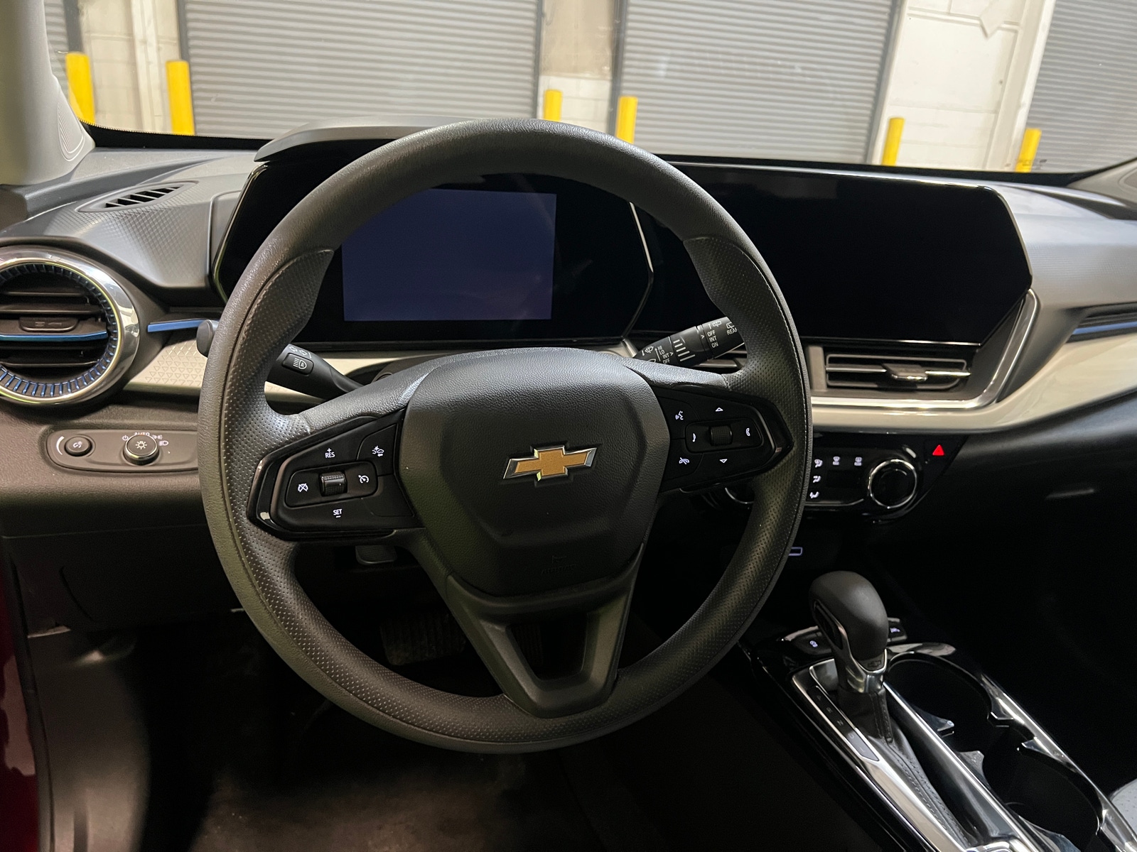 Thumbnail: 2025 Chevrolet Trax - 5
