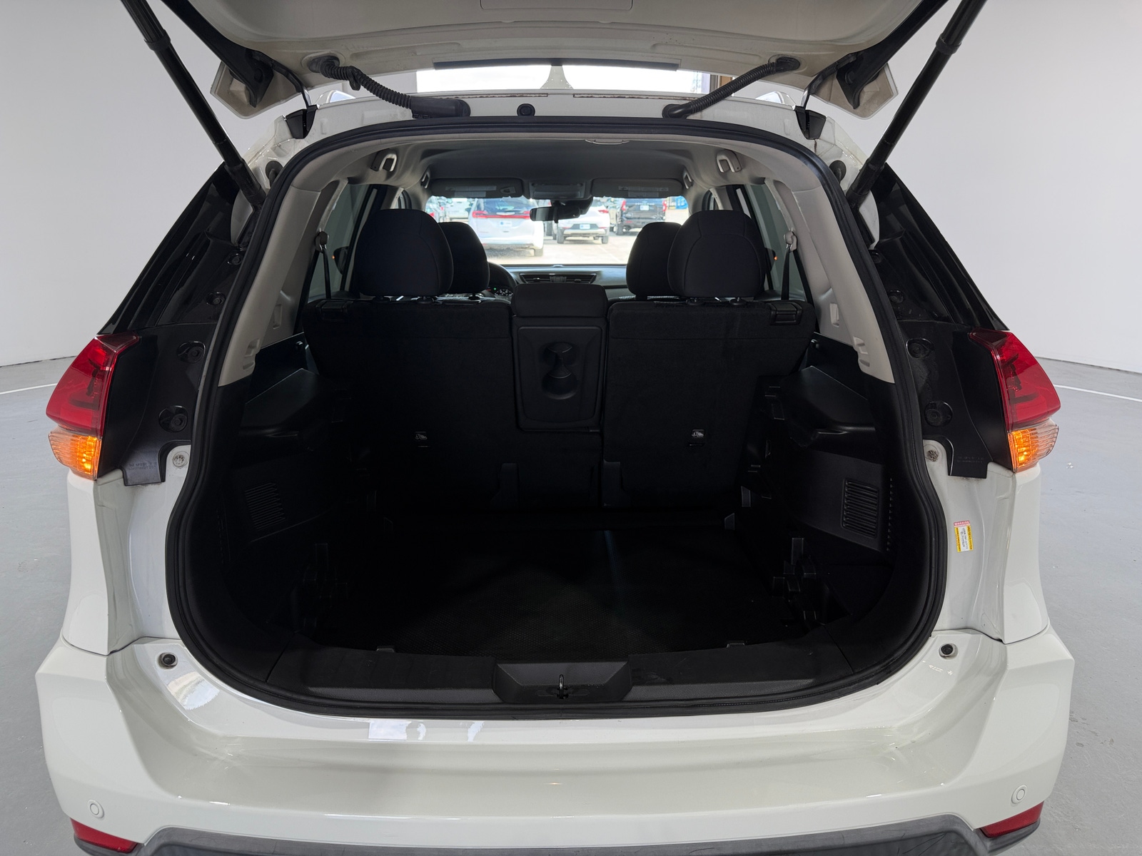 Thumbnail: 2020 Nissan Rogue - 7