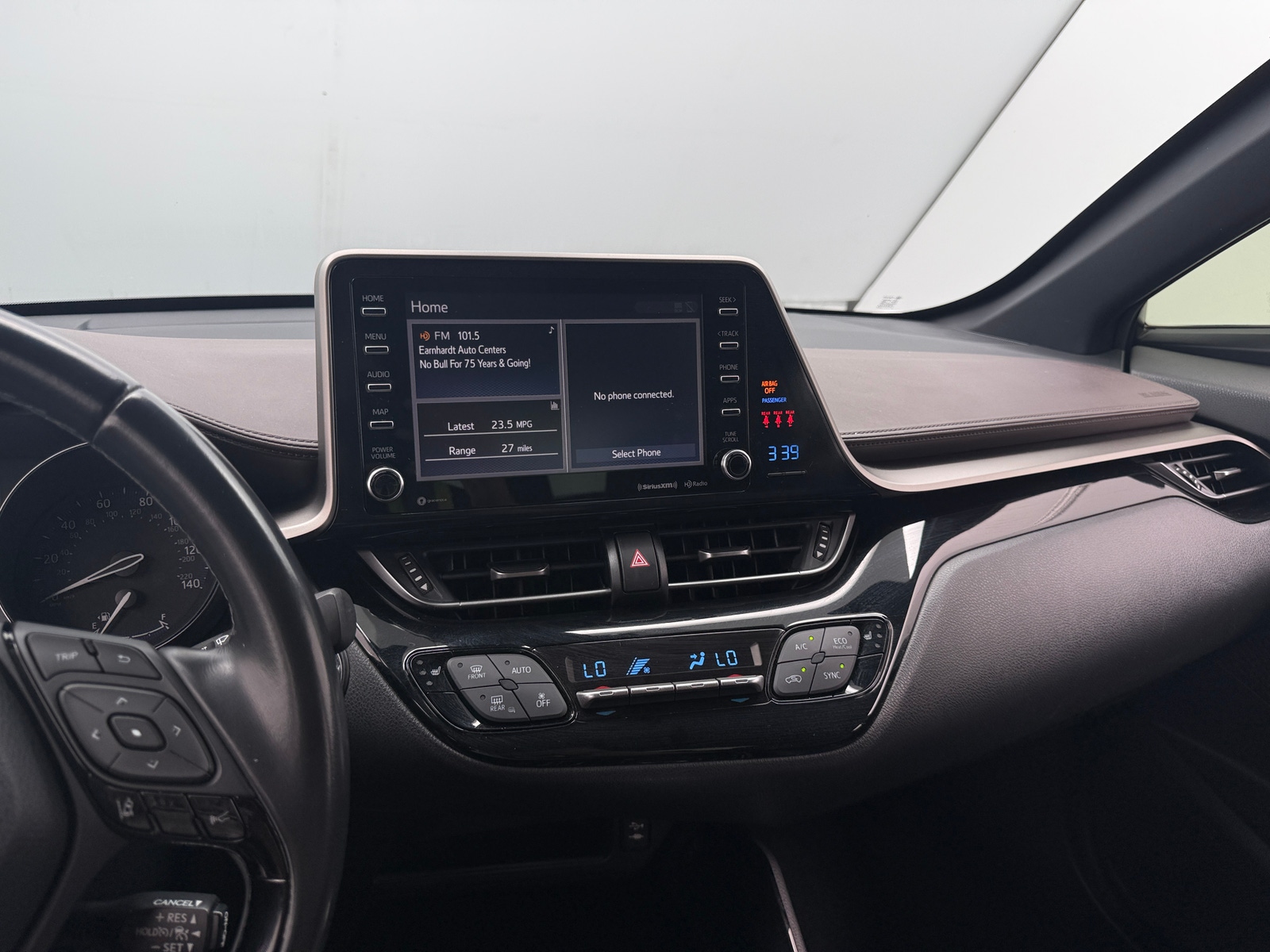Thumbnail: 2019 Toyota C-HR - 4