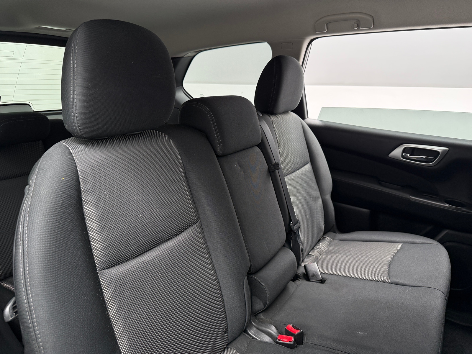 Thumbnail: 2017 Nissan Pathfinder - 6