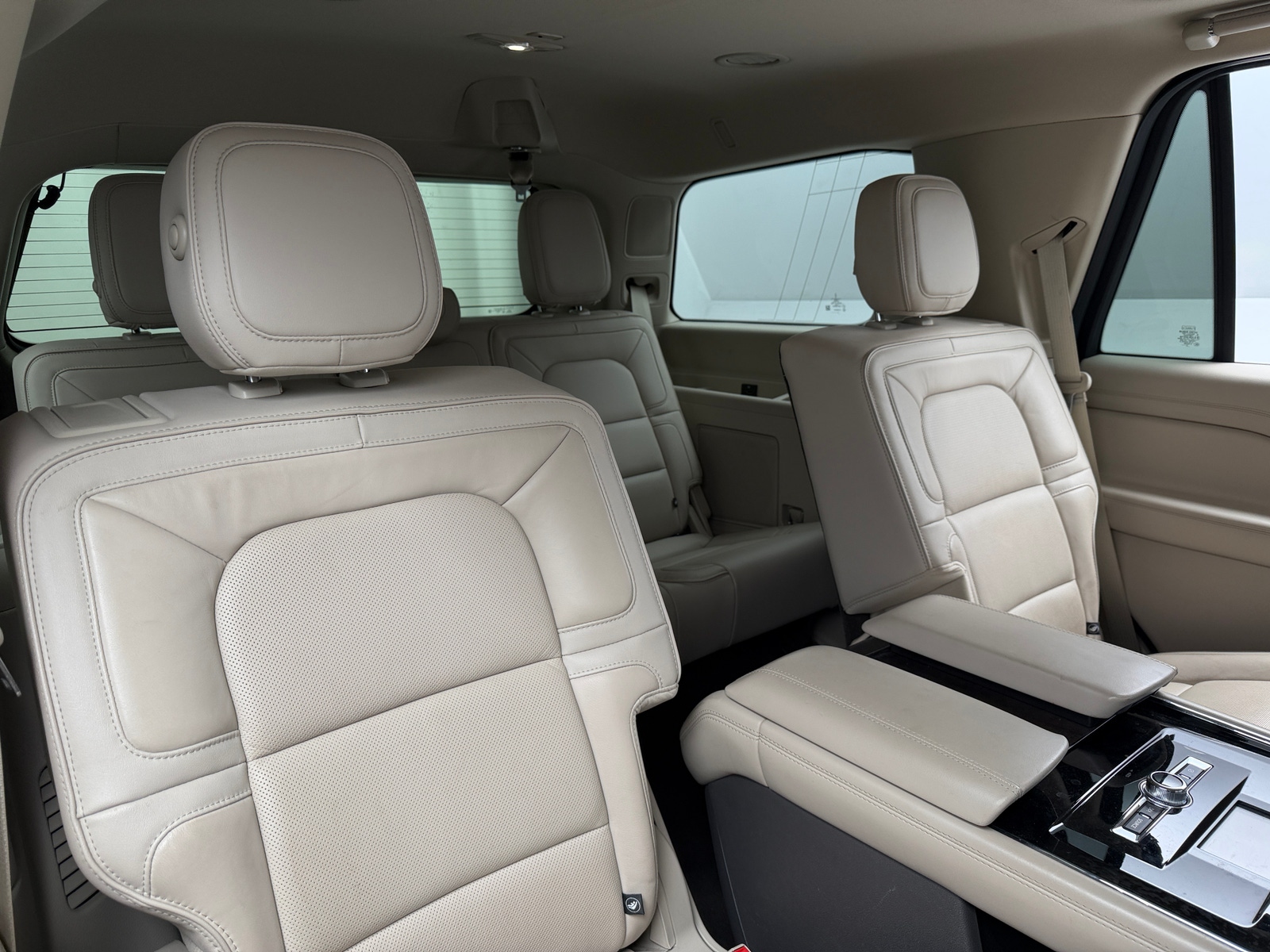 Thumbnail: 2019 Lincoln Navigator - 5