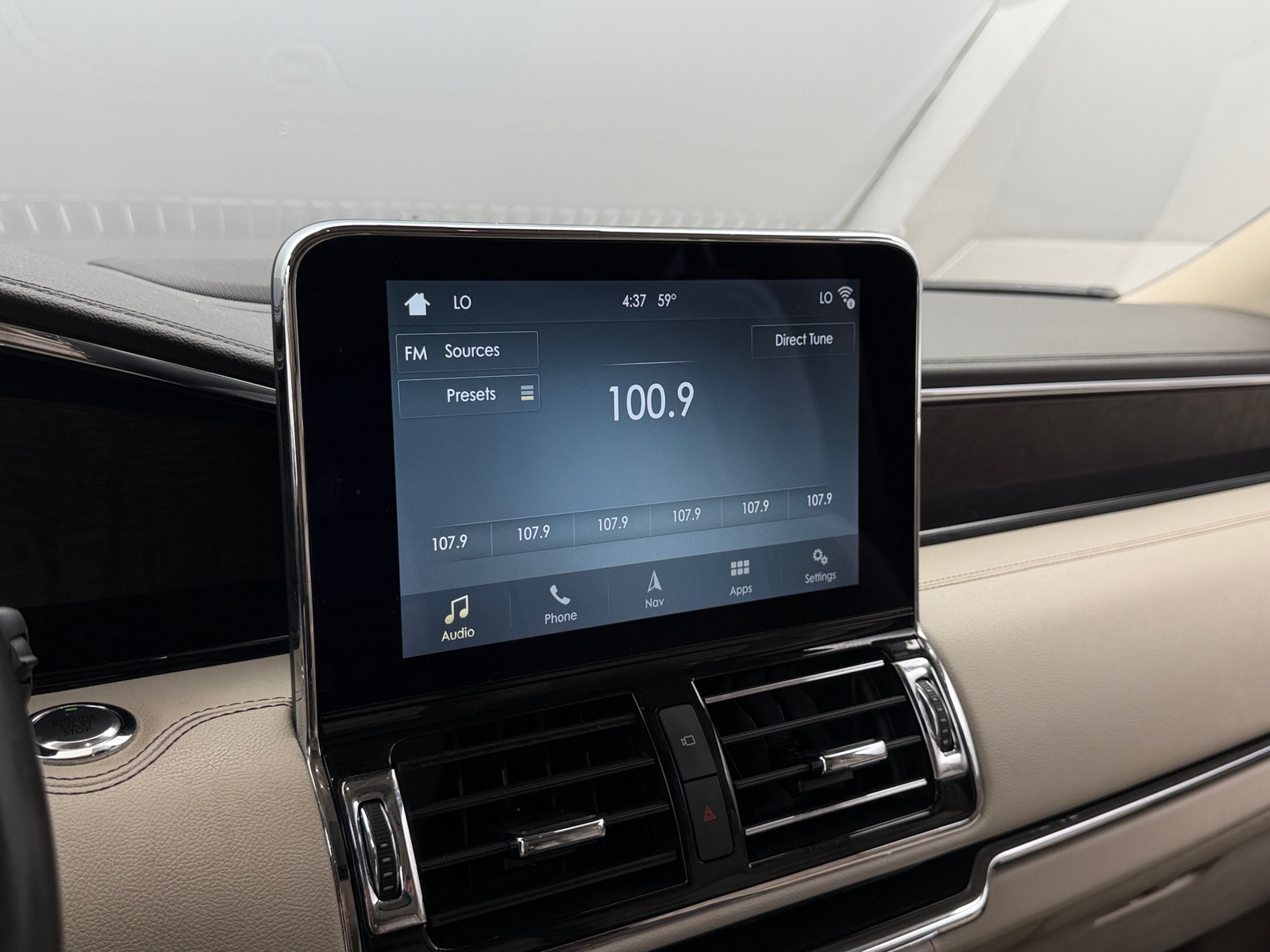 Thumbnail: 2019 Lincoln Navigator - 3