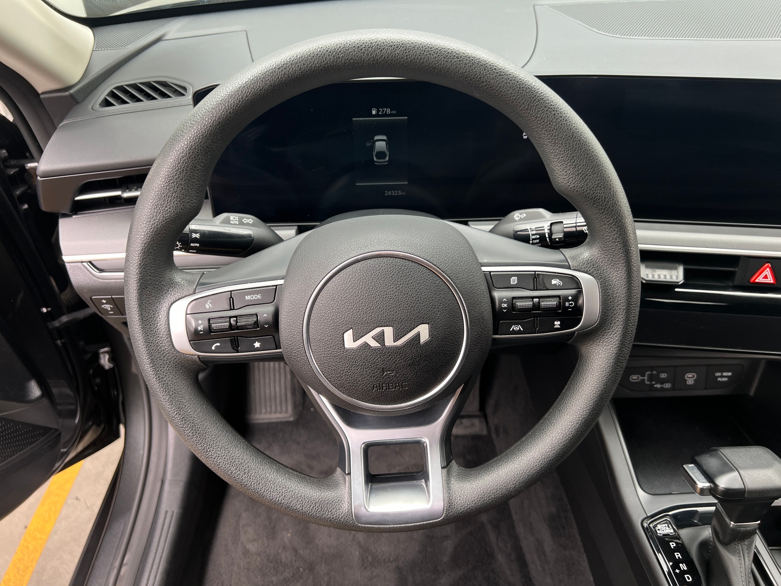 Thumbnail: 2025 Kia K5 - 5