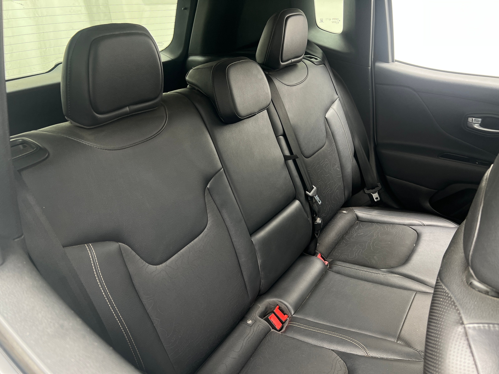 Thumbnail: 2017 Jeep Renegade - 6