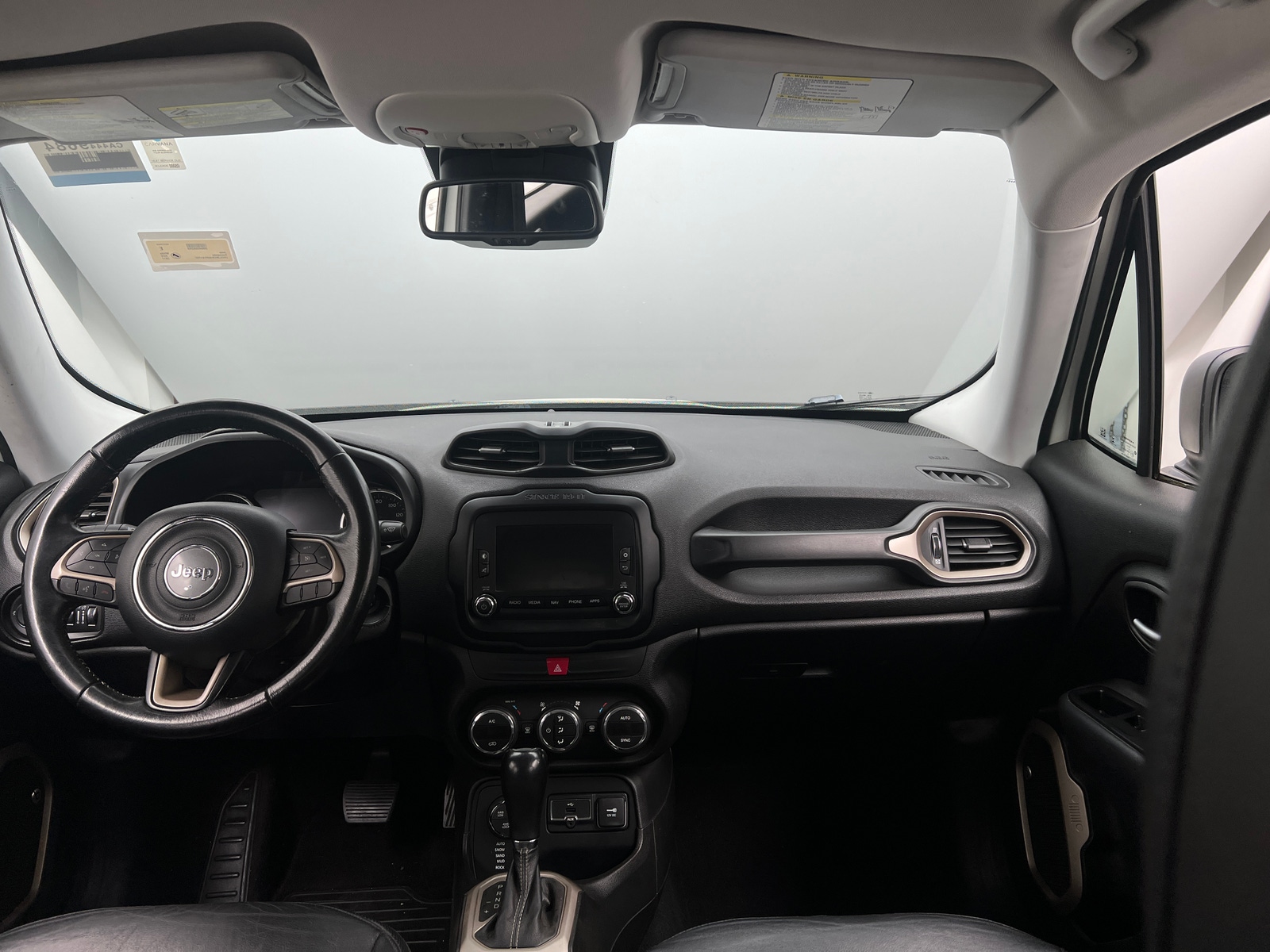 Thumbnail: 2017 Jeep Renegade - 3