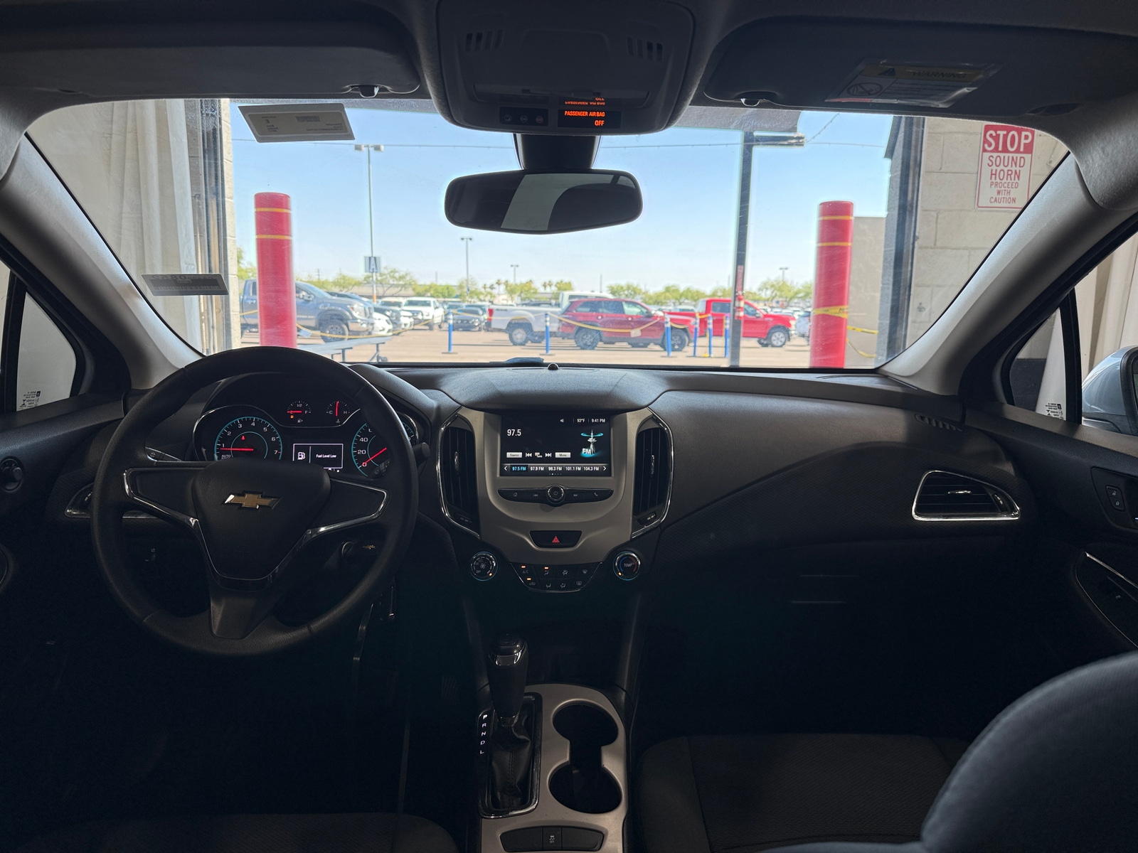 Thumbnail: 2017 Chevrolet Cruze - 3