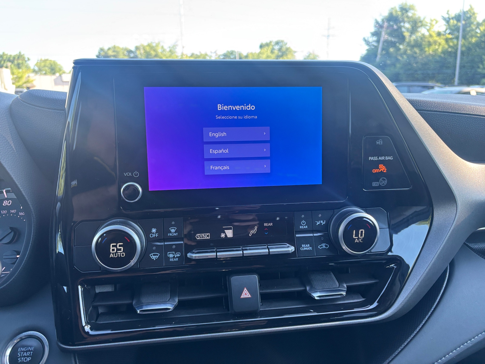 Thumbnail: 2025 Toyota Highlander - 4