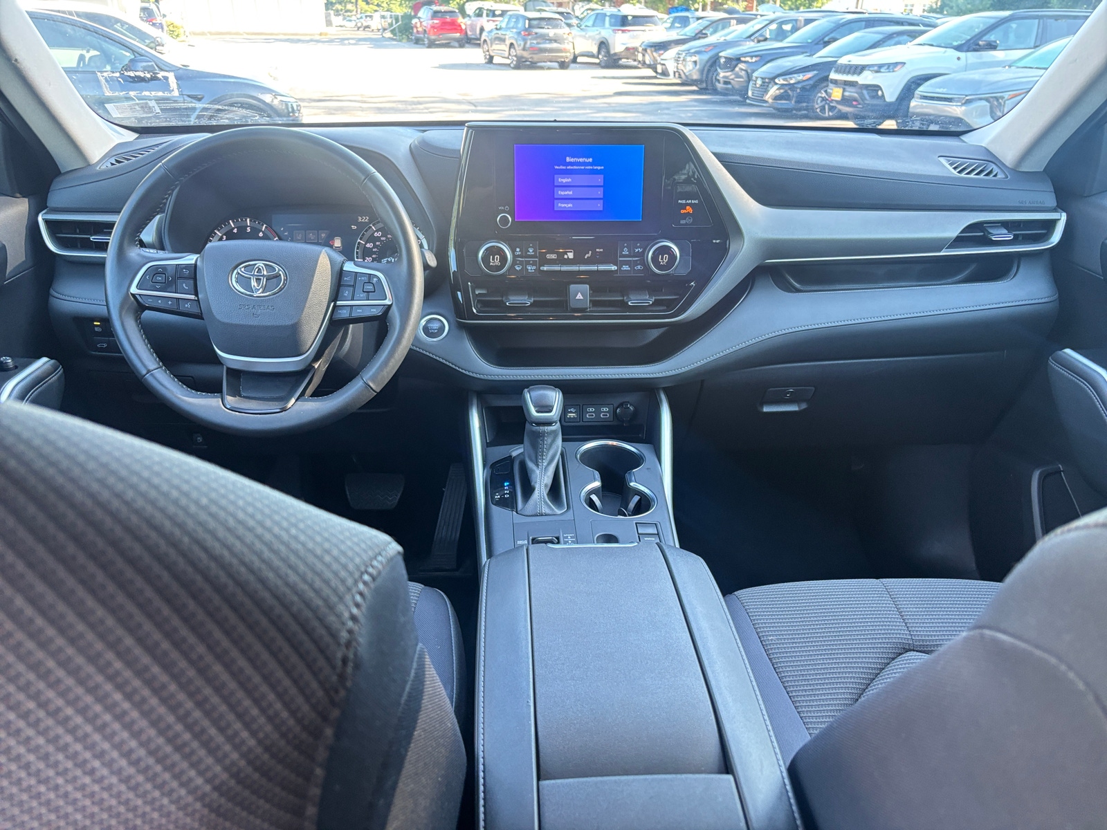 Thumbnail: 2025 Toyota Highlander - 3