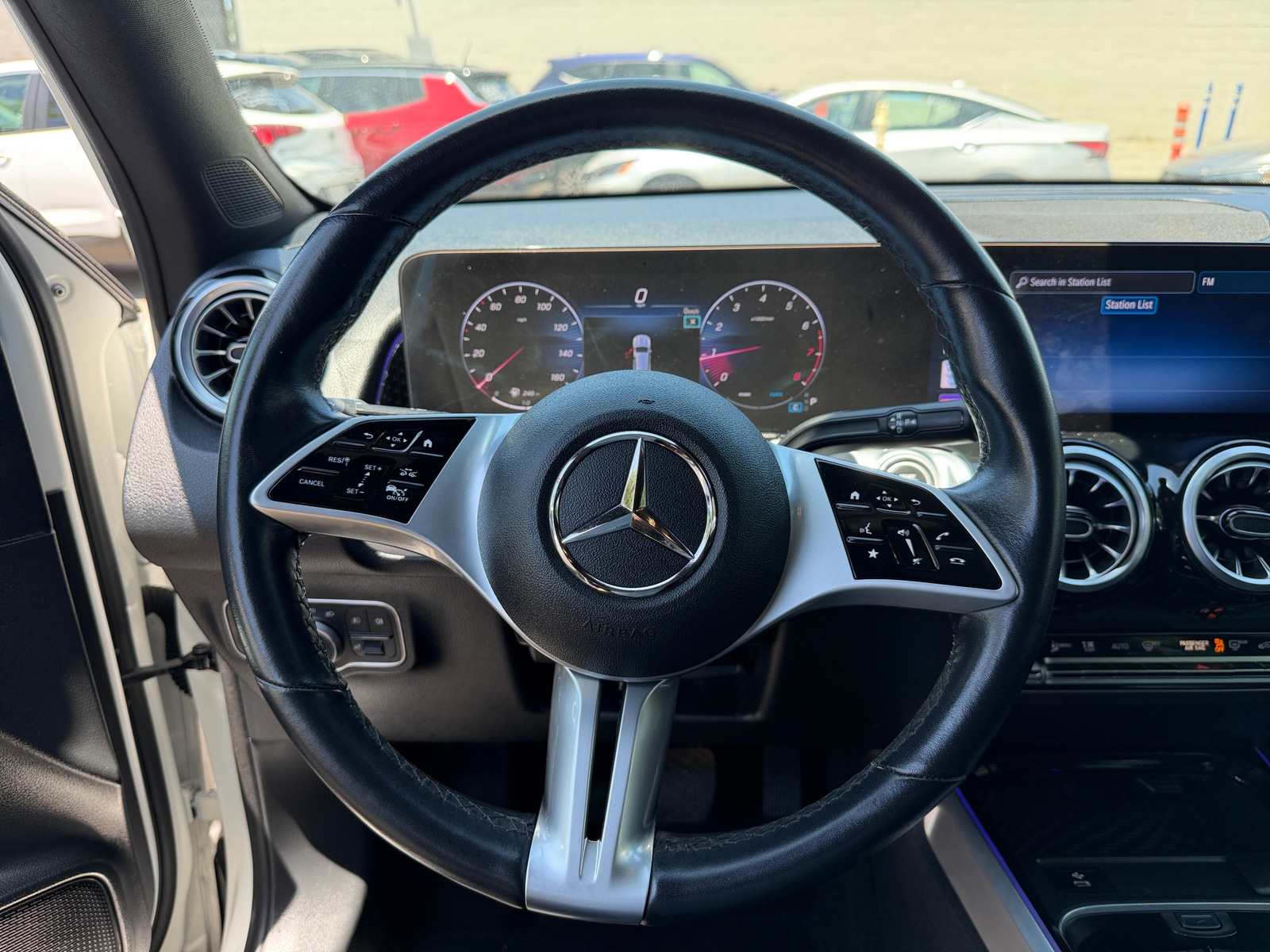 Thumbnail: 2025 Mercedes-Benz GLB - 5