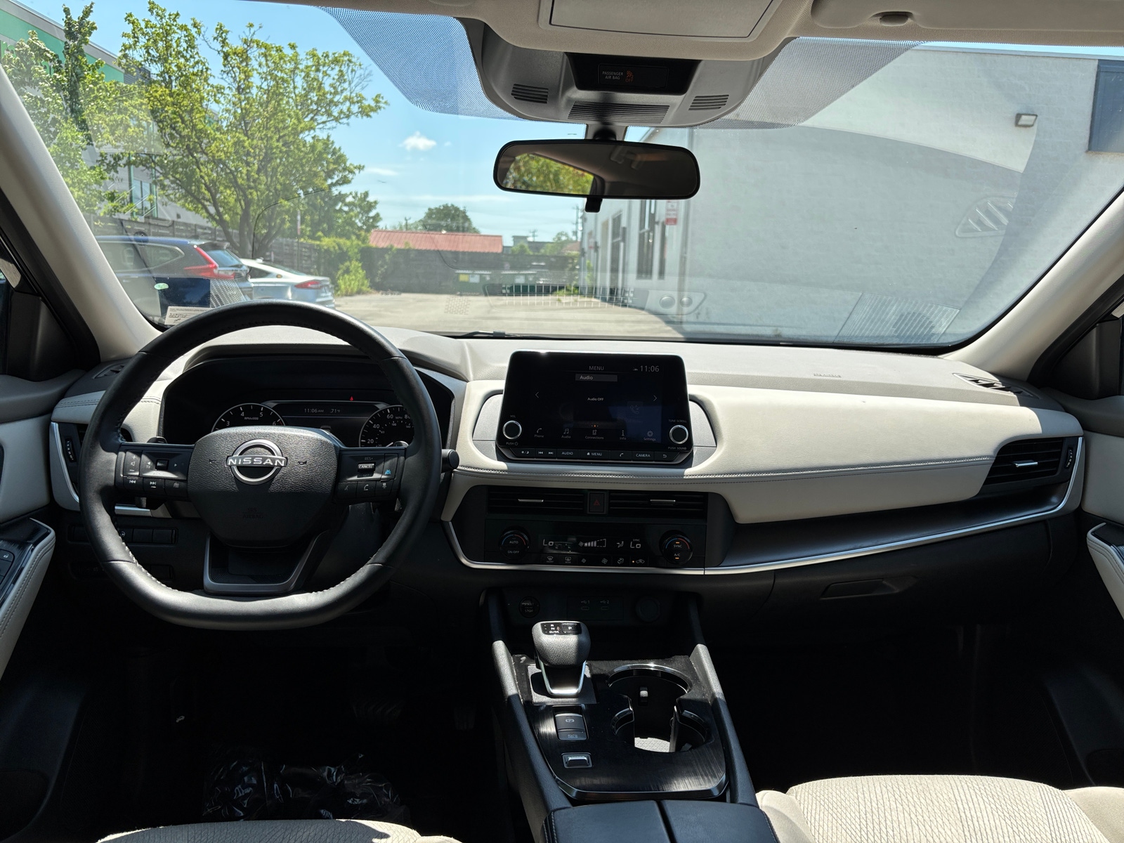 Thumbnail: 2025 Nissan Rogue - 3