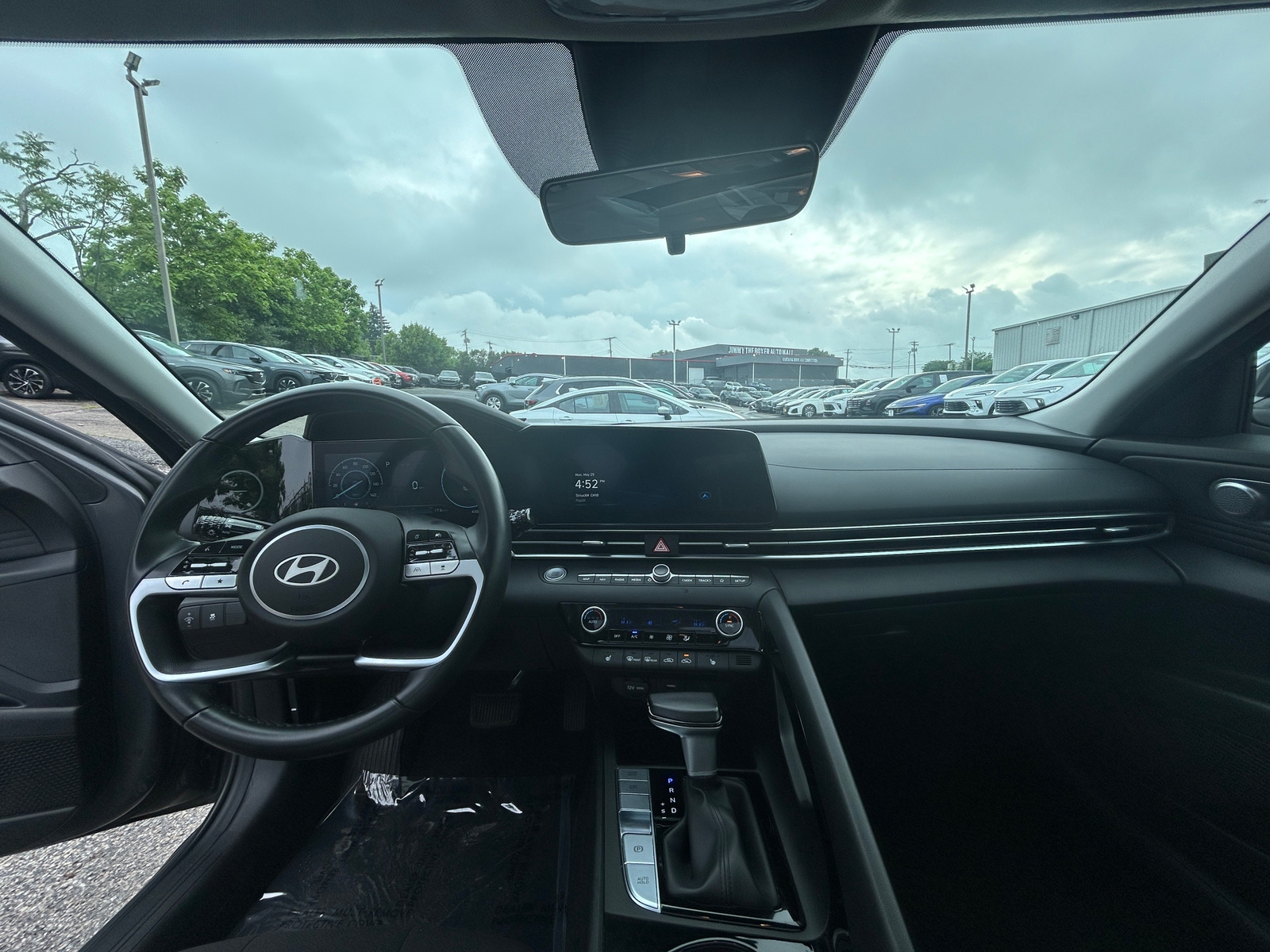 Thumbnail: 2025 Hyundai Elantra - 3