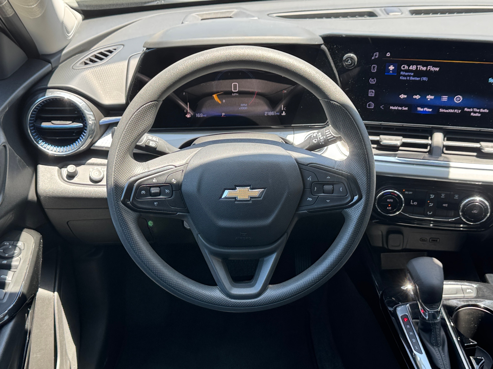 Thumbnail: 2025 Chevrolet Trax - 5