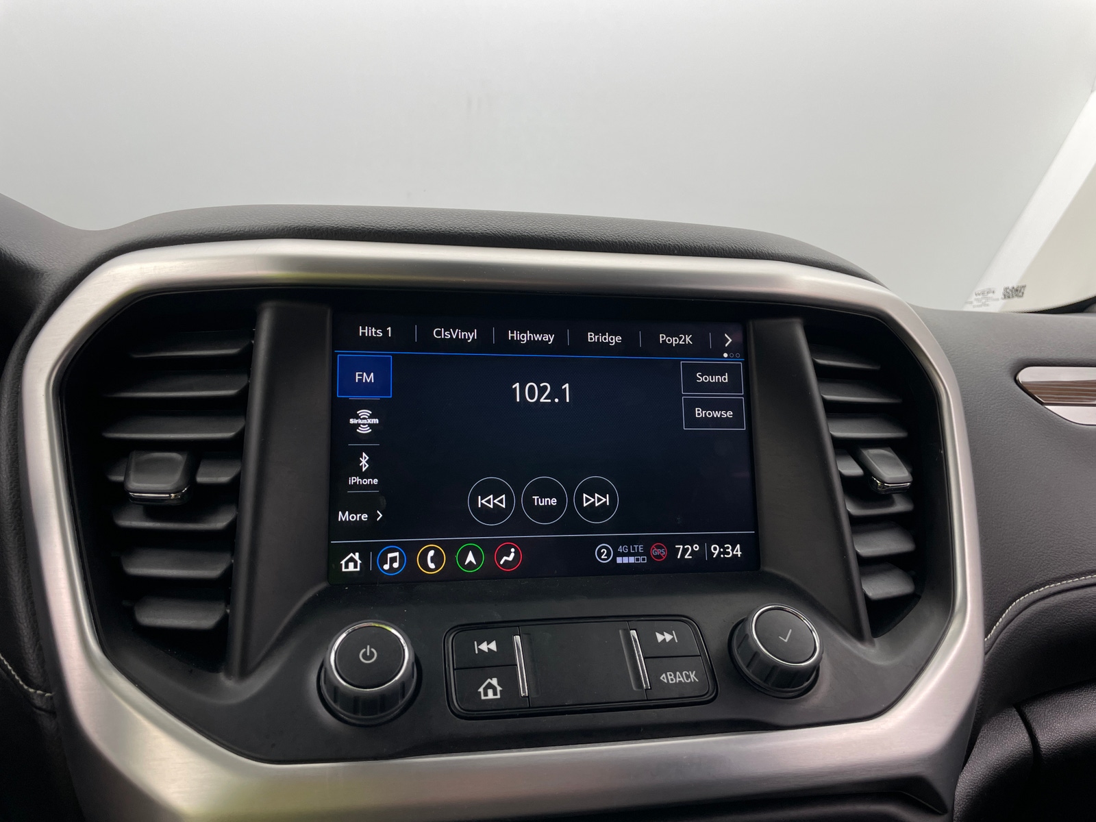 Thumbnail: 2023 GMC Acadia - 4