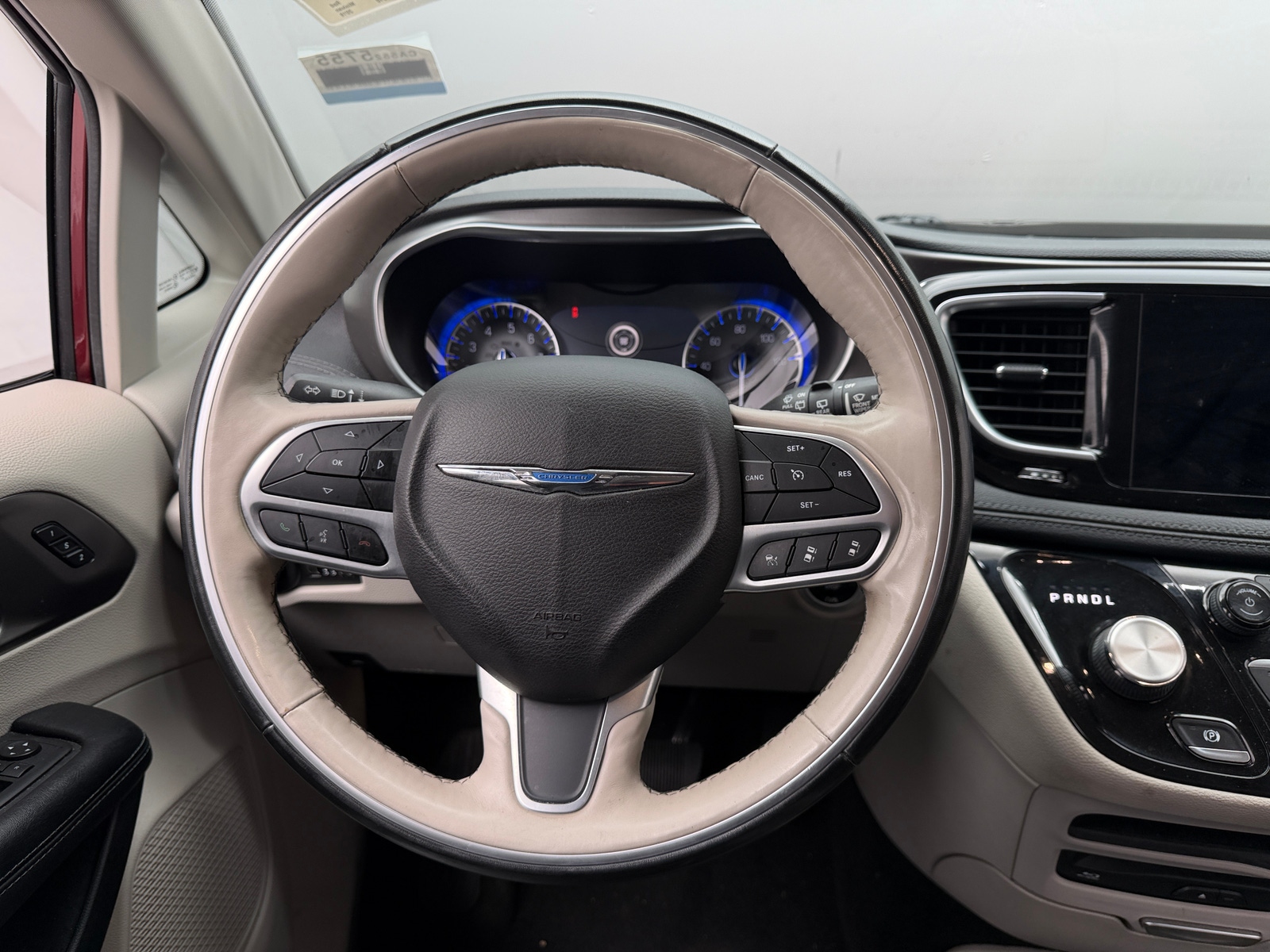 Thumbnail: 2019 Chrysler Pacifica - 4
