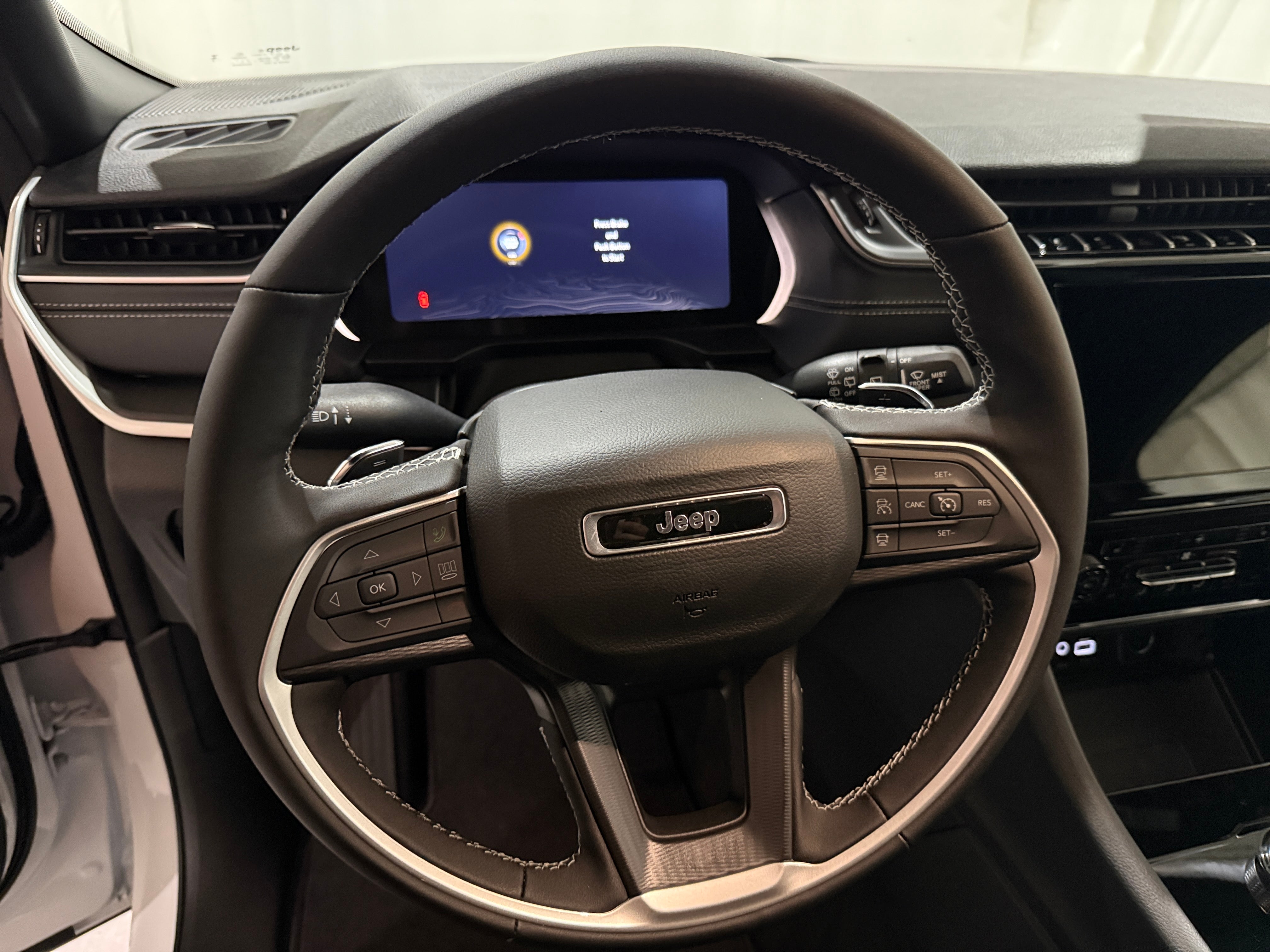2026 Jeep Grand Cherokee Laredo X's photo