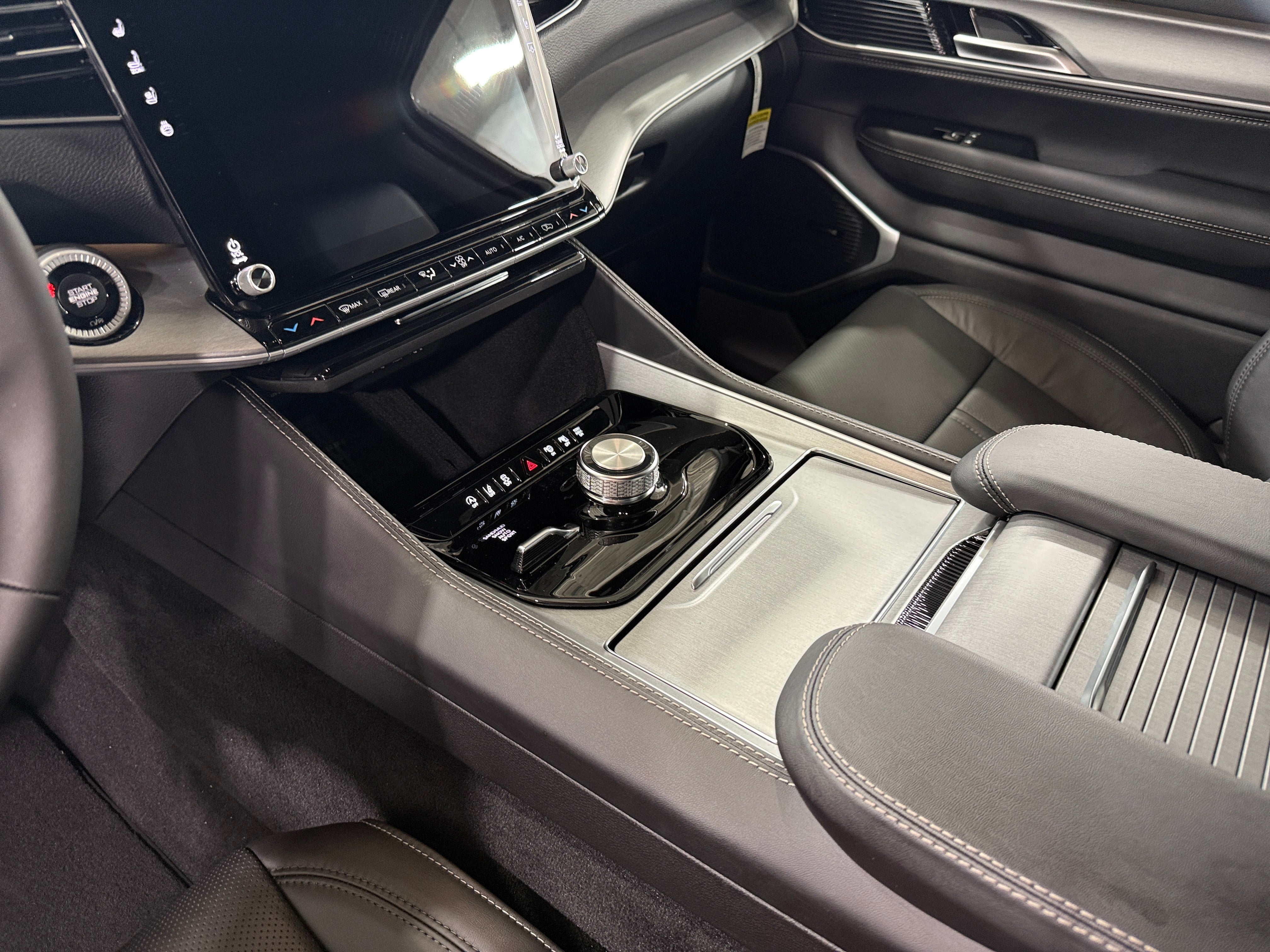 2026 Jeep Grand Wagoneer L Grand Wagoneer 4WD's photo