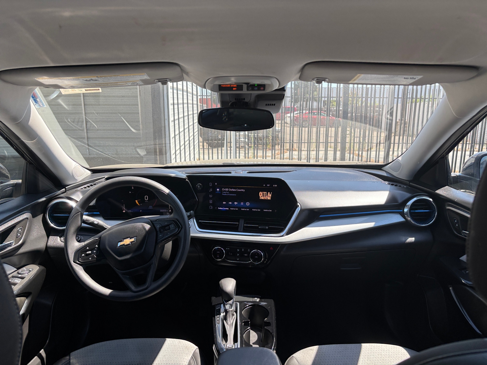 Thumbnail: 2025 Chevrolet Trax - 3