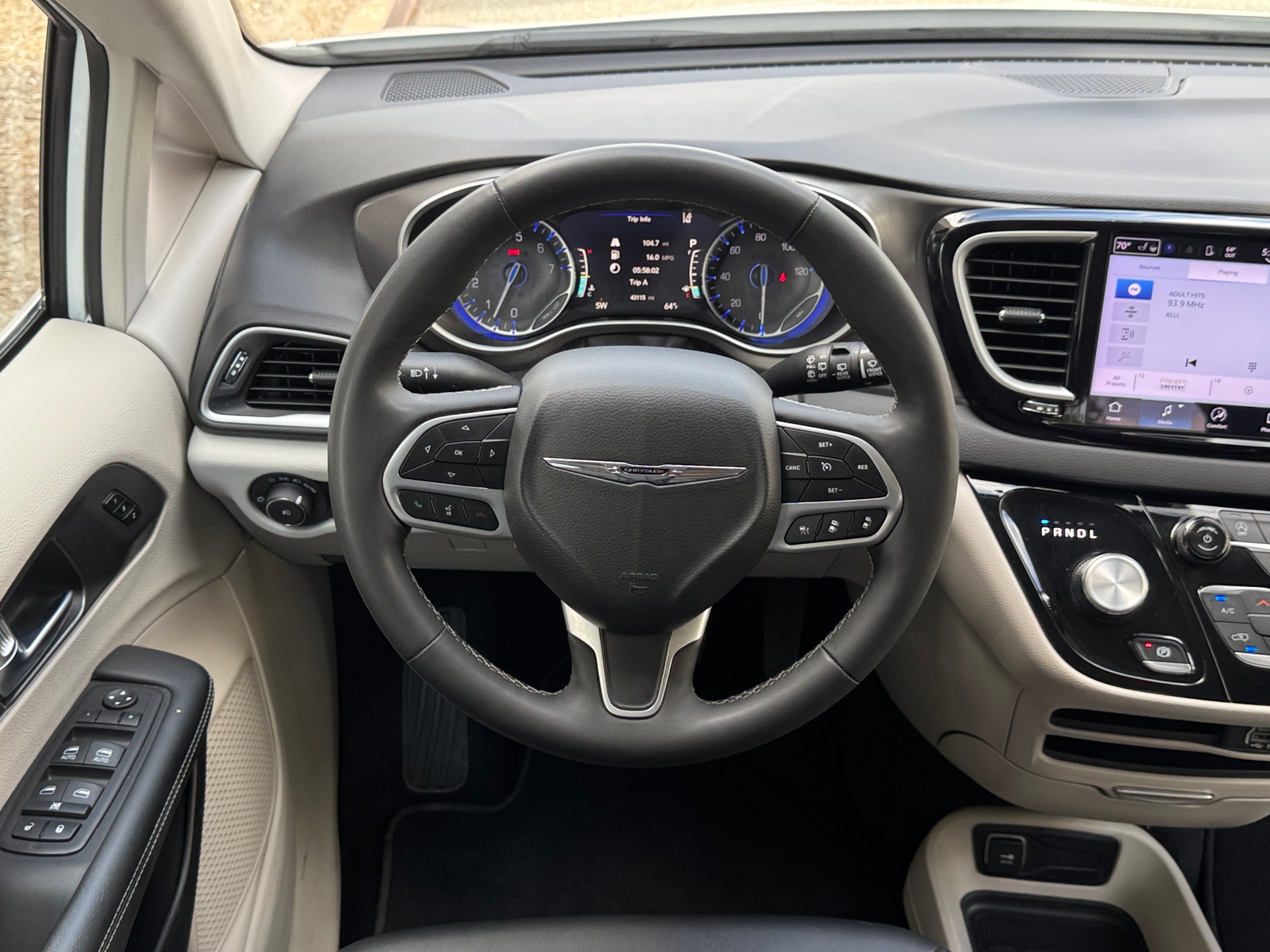 Thumbnail: 2024 Chrysler Pacifica - 4