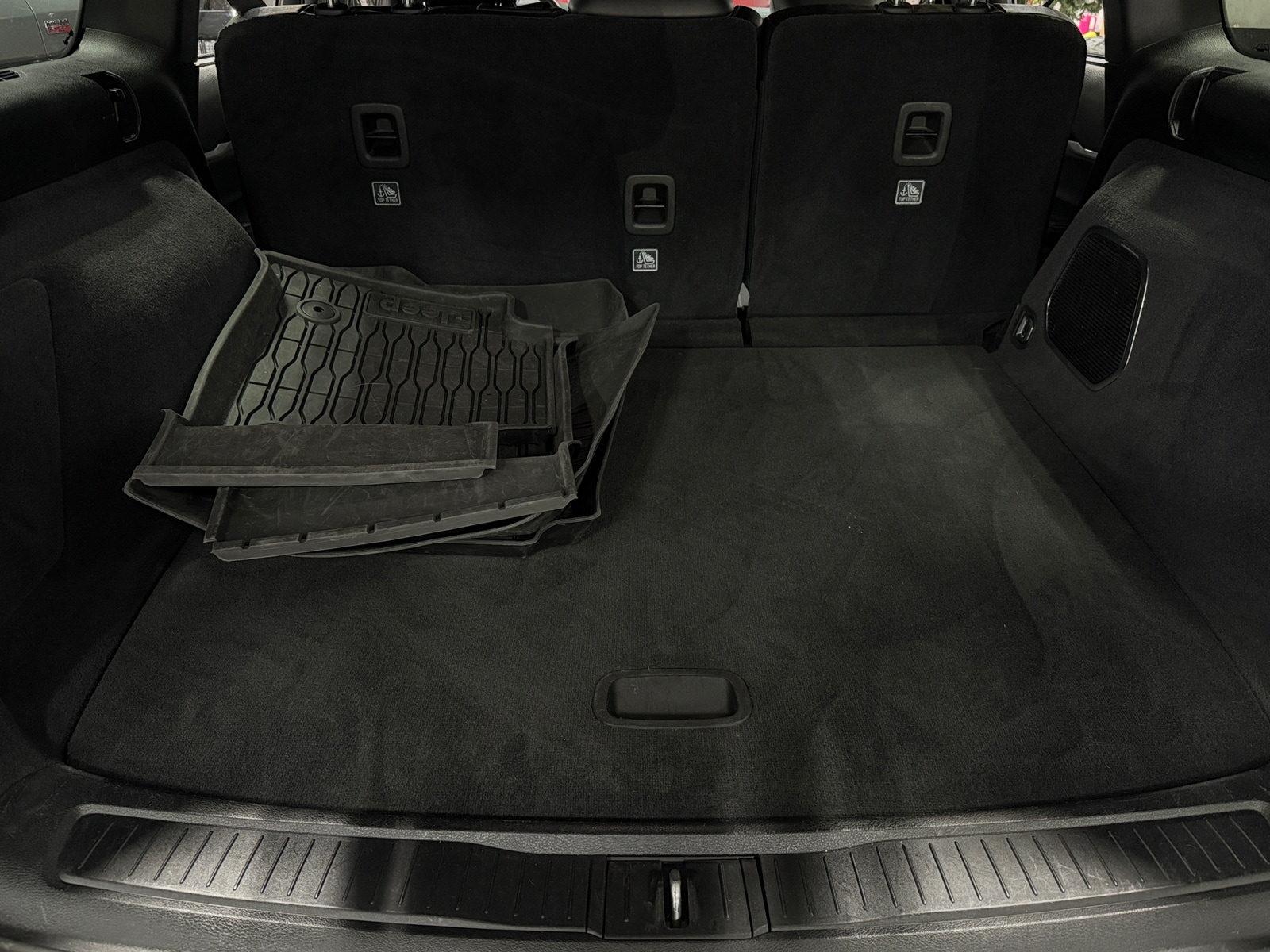 Thumbnail: 2023 Jeep Grand Cherokee - 7