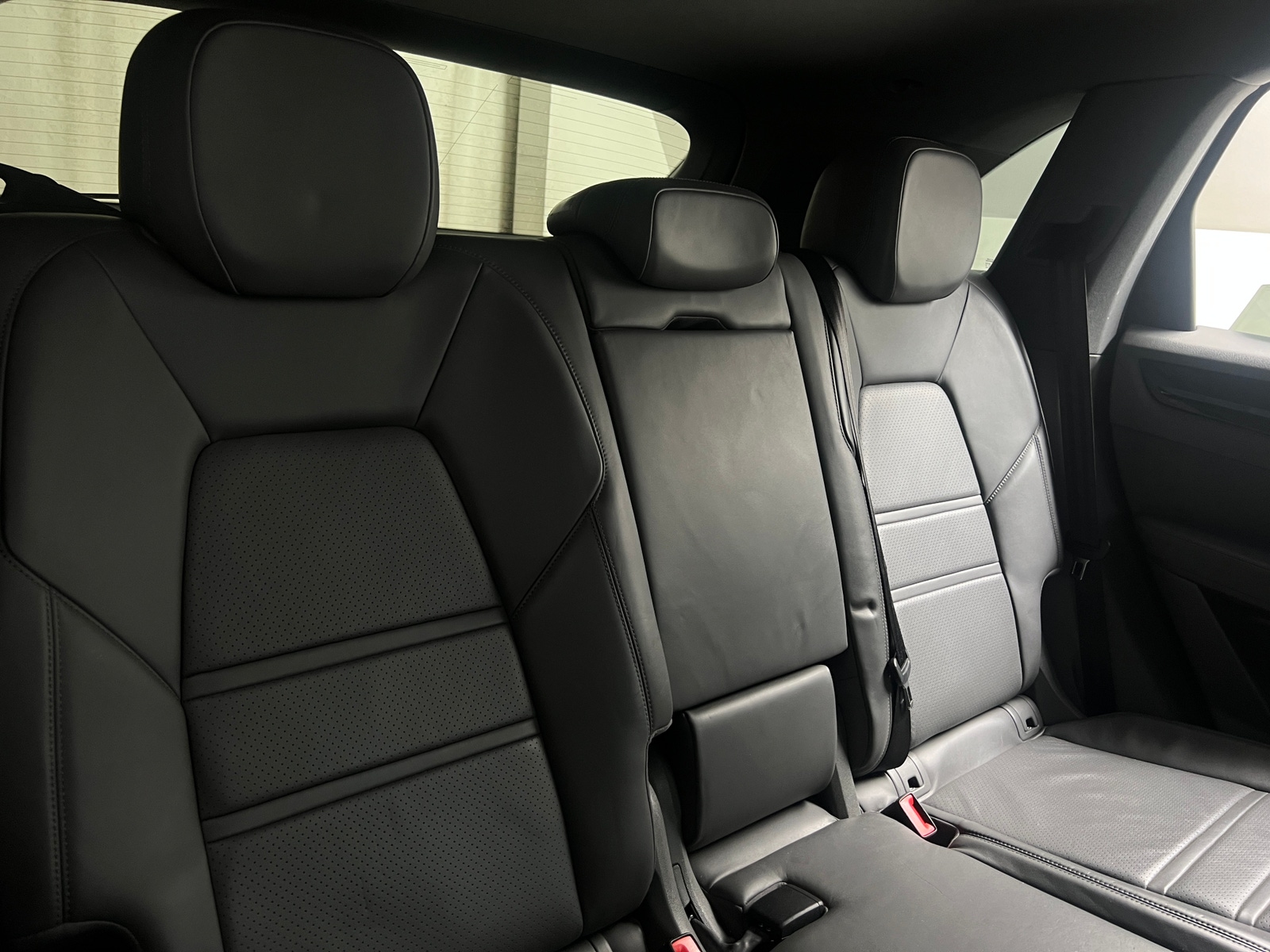 Thumbnail: 2020 Porsche Cayenne - 5