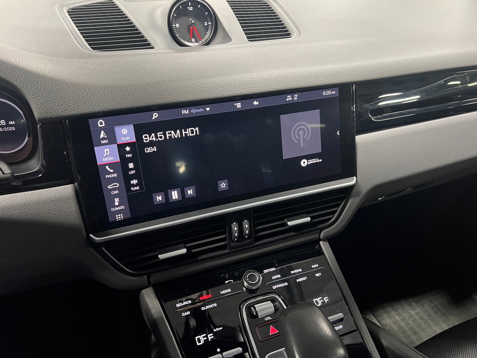 Thumbnail: 2020 Porsche Cayenne - 3
