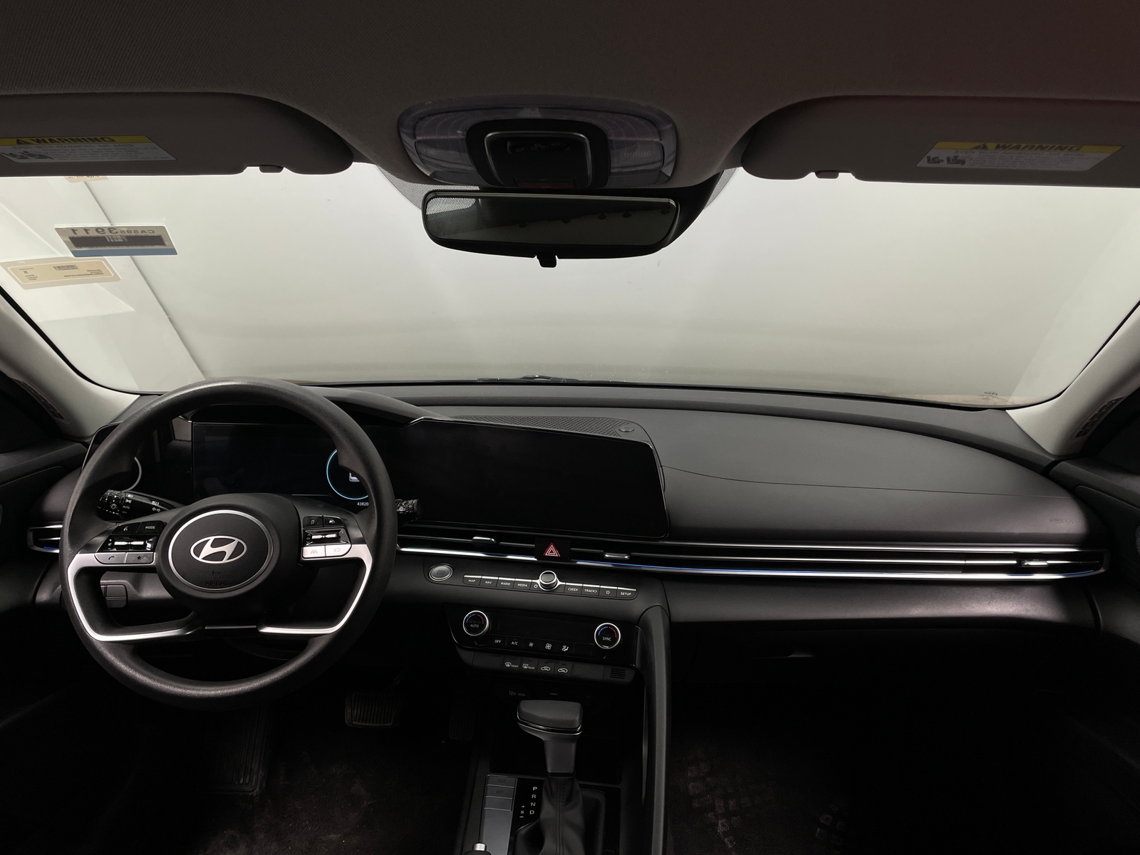 Thumbnail: 2024 Hyundai Elantra - 3