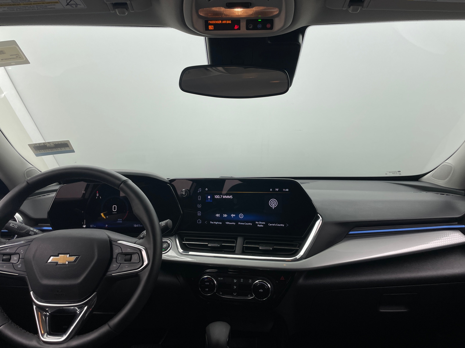 Thumbnail: 2025 Chevrolet Trax - 3