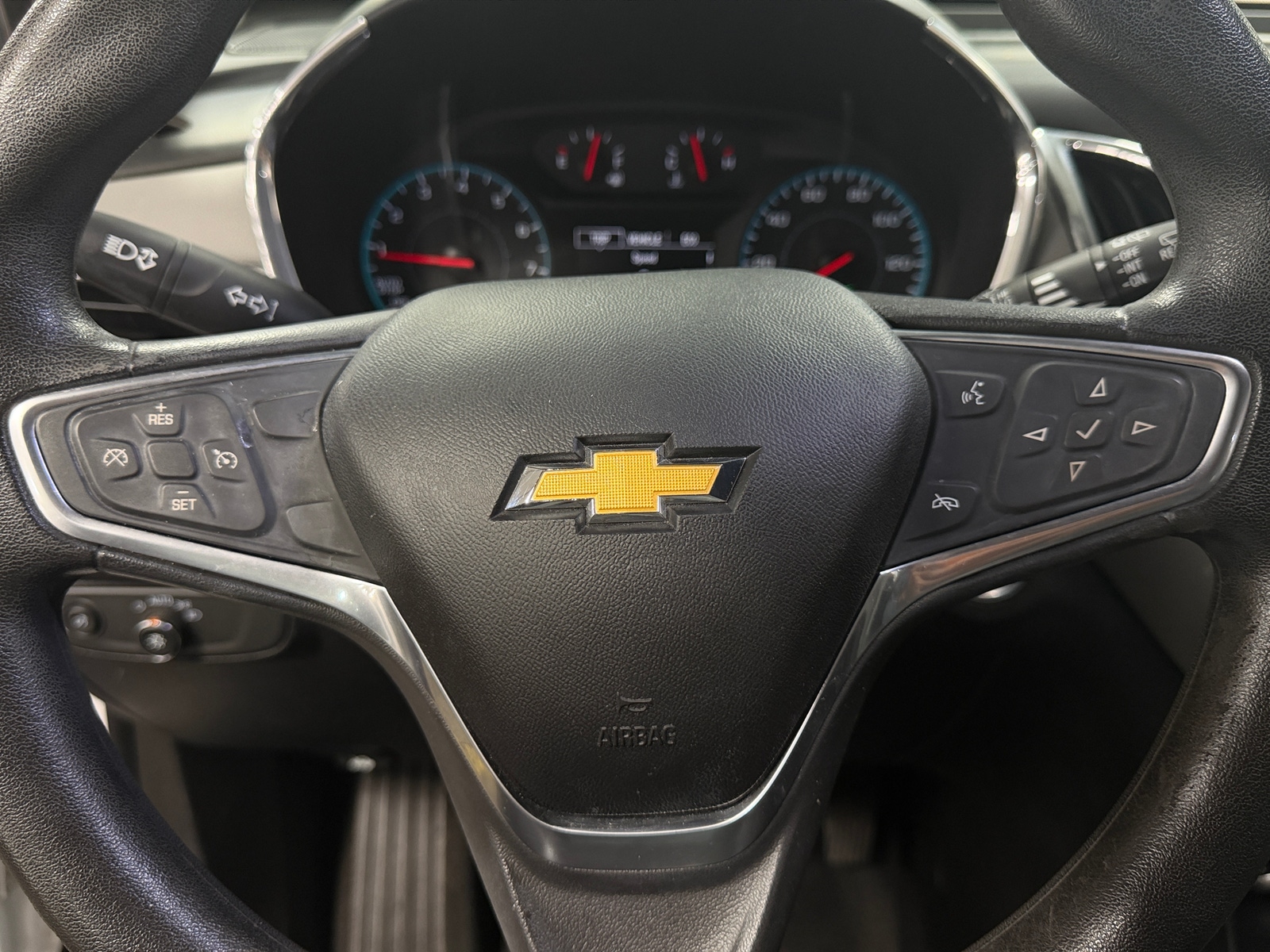 Thumbnail: 2018 Chevrolet Equinox - 5