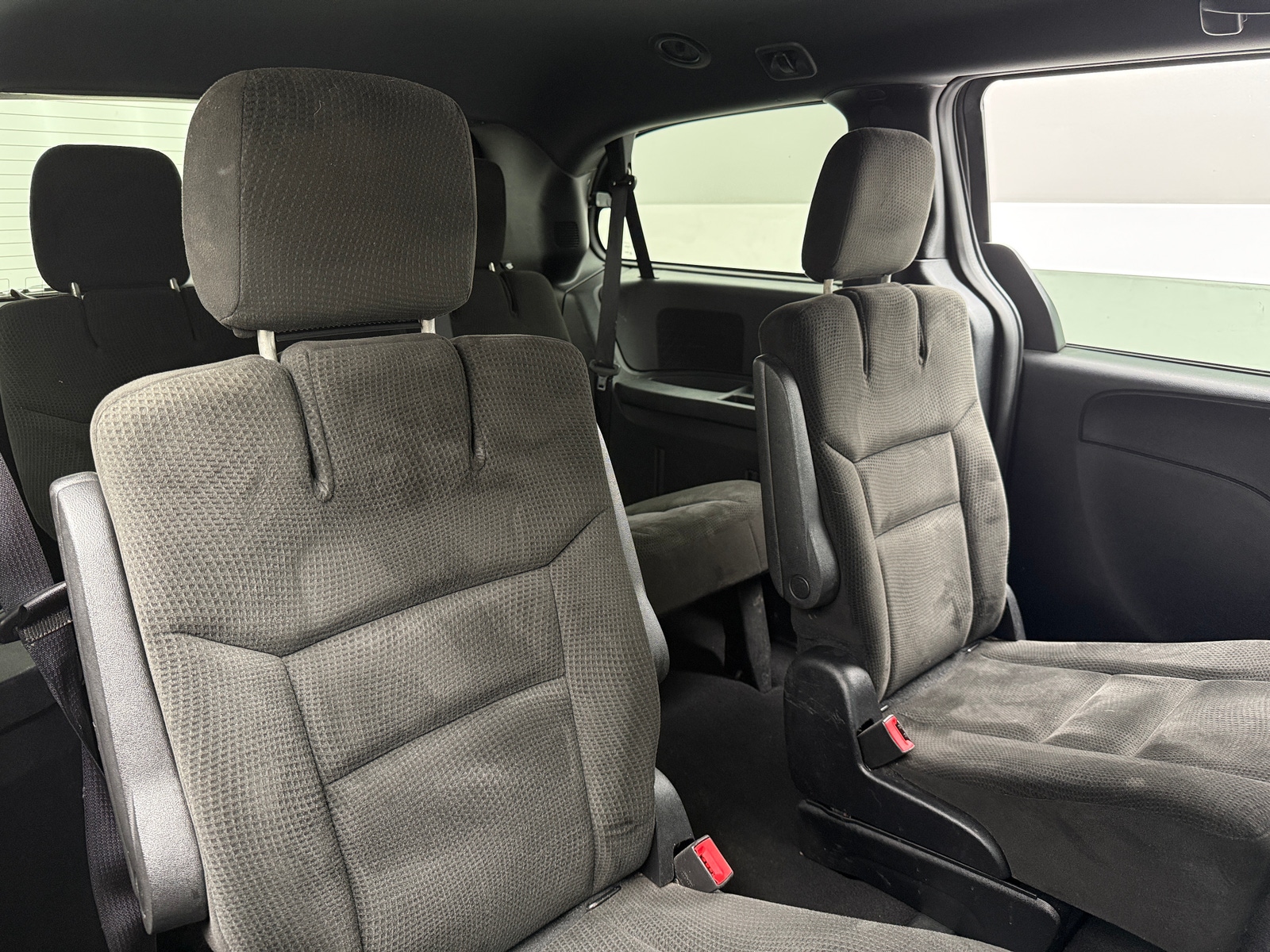 Thumbnail: 2016 Dodge Grand Caravan - 6