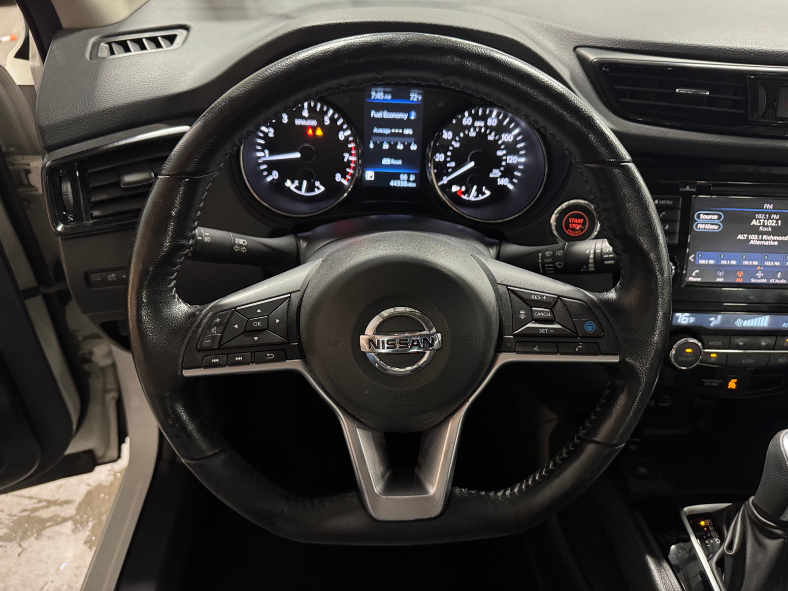 Thumbnail: 2022 Nissan Rogue Sport - 5
