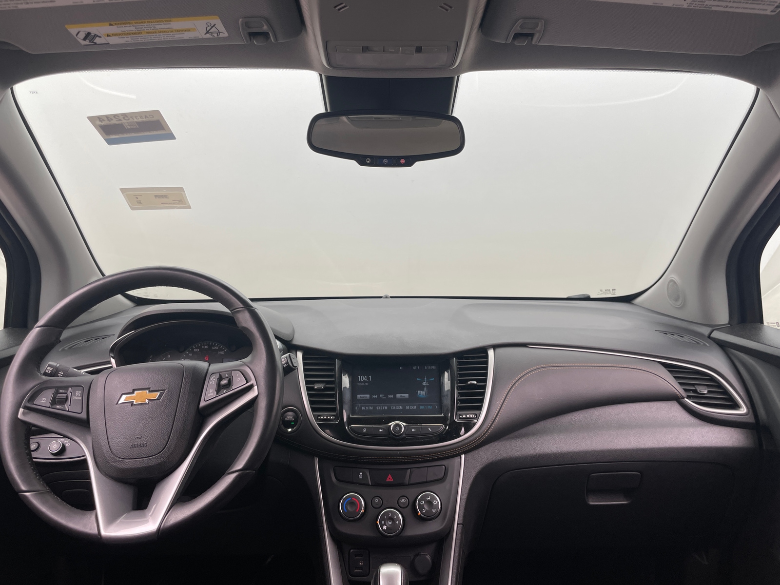 Thumbnail: 2017 Chevrolet Trax - 3