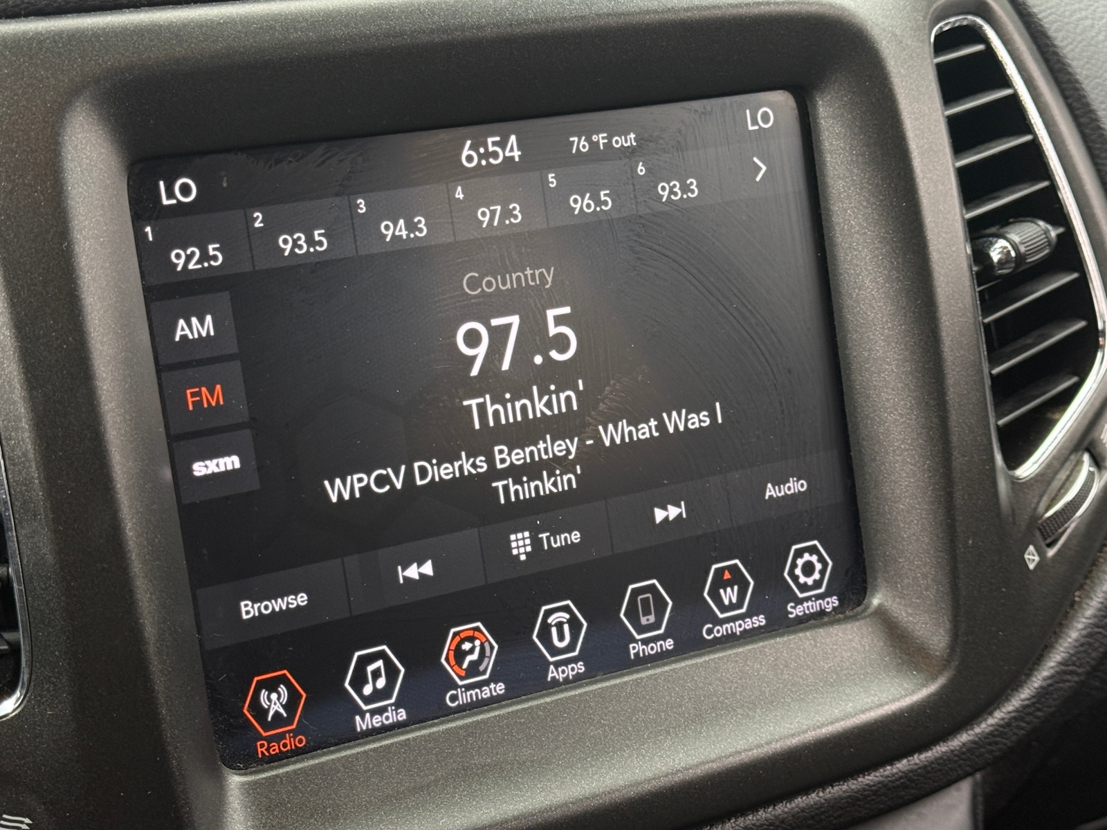 Thumbnail: 2020 Jeep Compass - 3